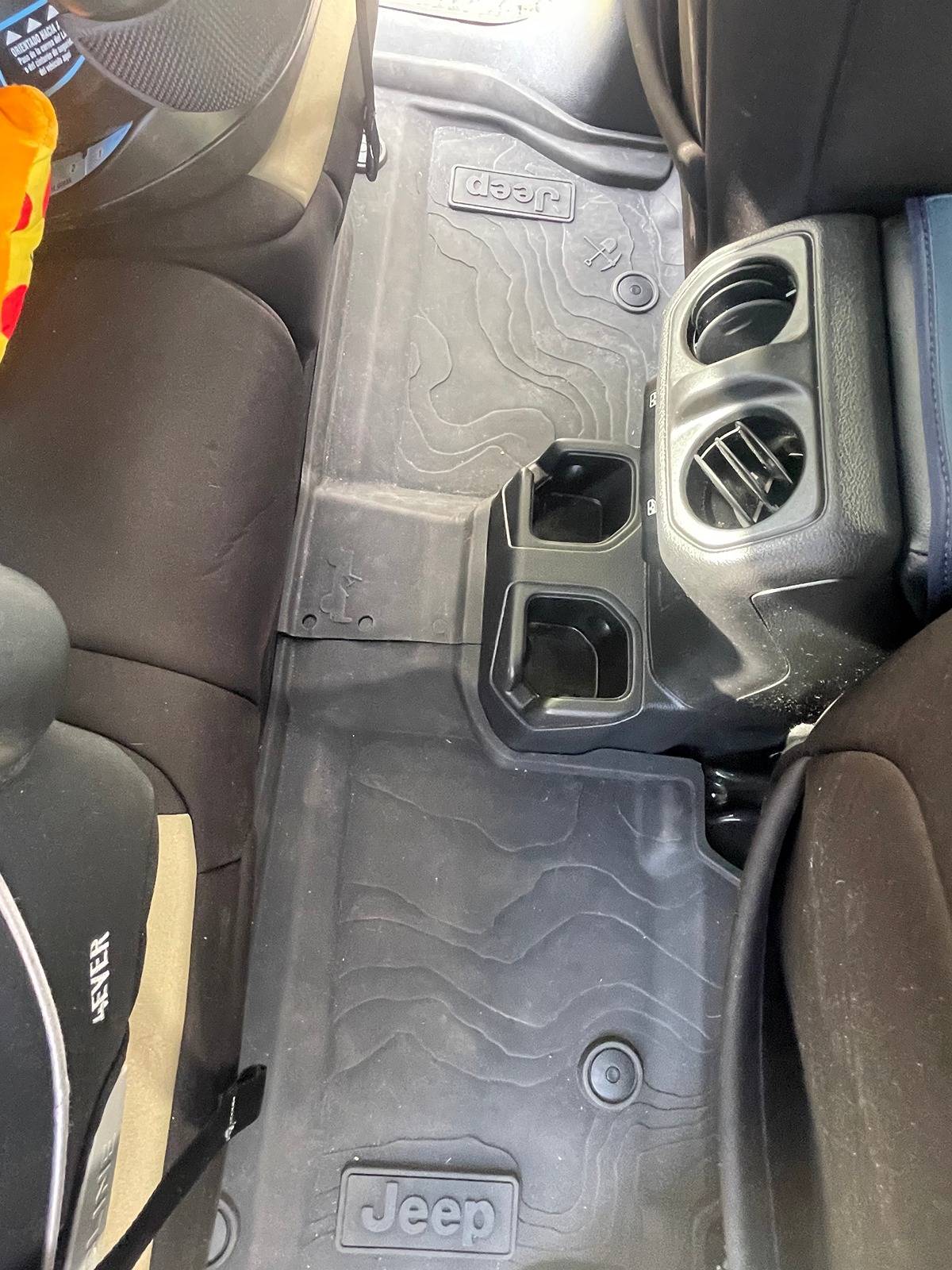 Jeep Gladiator 2022 Gladiator Willy’s, ~25k miles, $34,500obo Interior Rear Floor