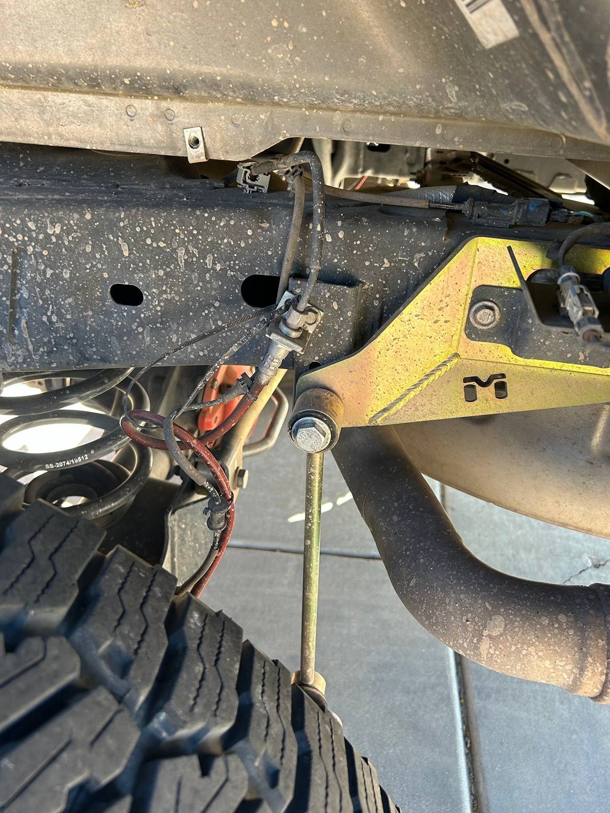 Jeep Gladiator AEV 2” Lift or Metal Cloak 2.5” GC for Mojave IMG_1535