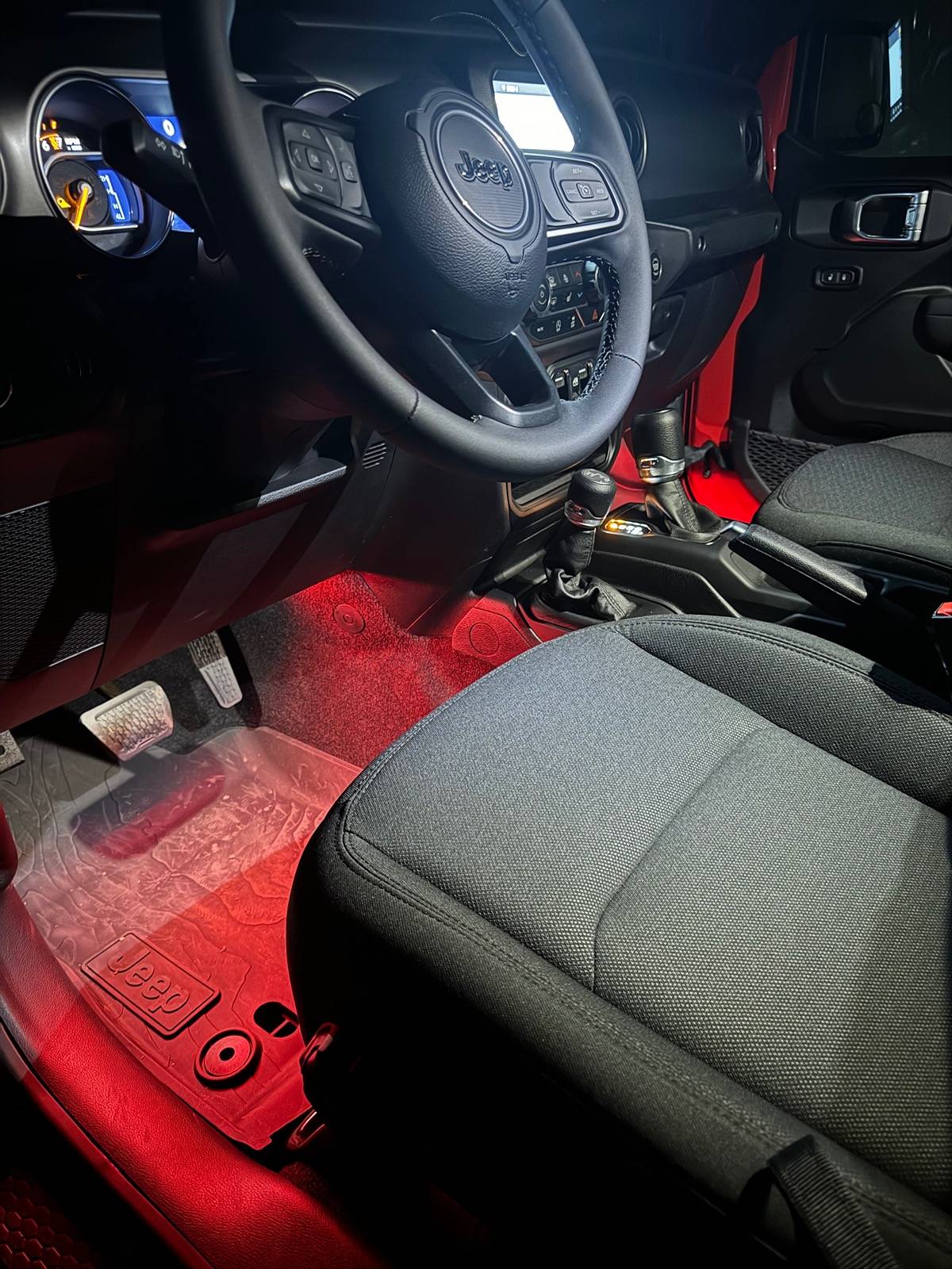 Jeep Gladiator Foot well lighting IMG_8208