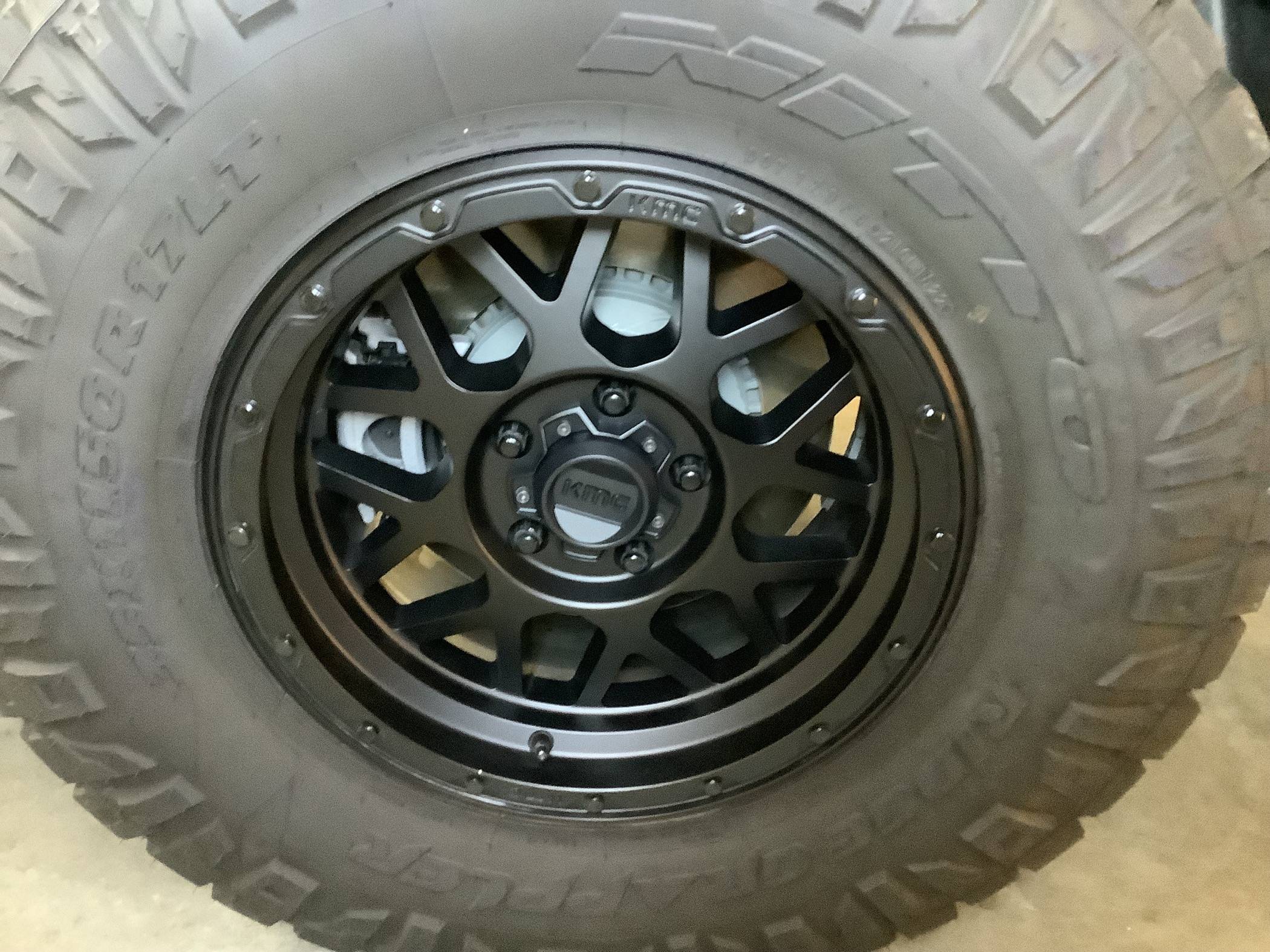 Jeep Gladiator KMC 535 rims, Nitto Ridge Grappler 35/11.50/17 tires, TPMS and Lug Nuts IMG_1521