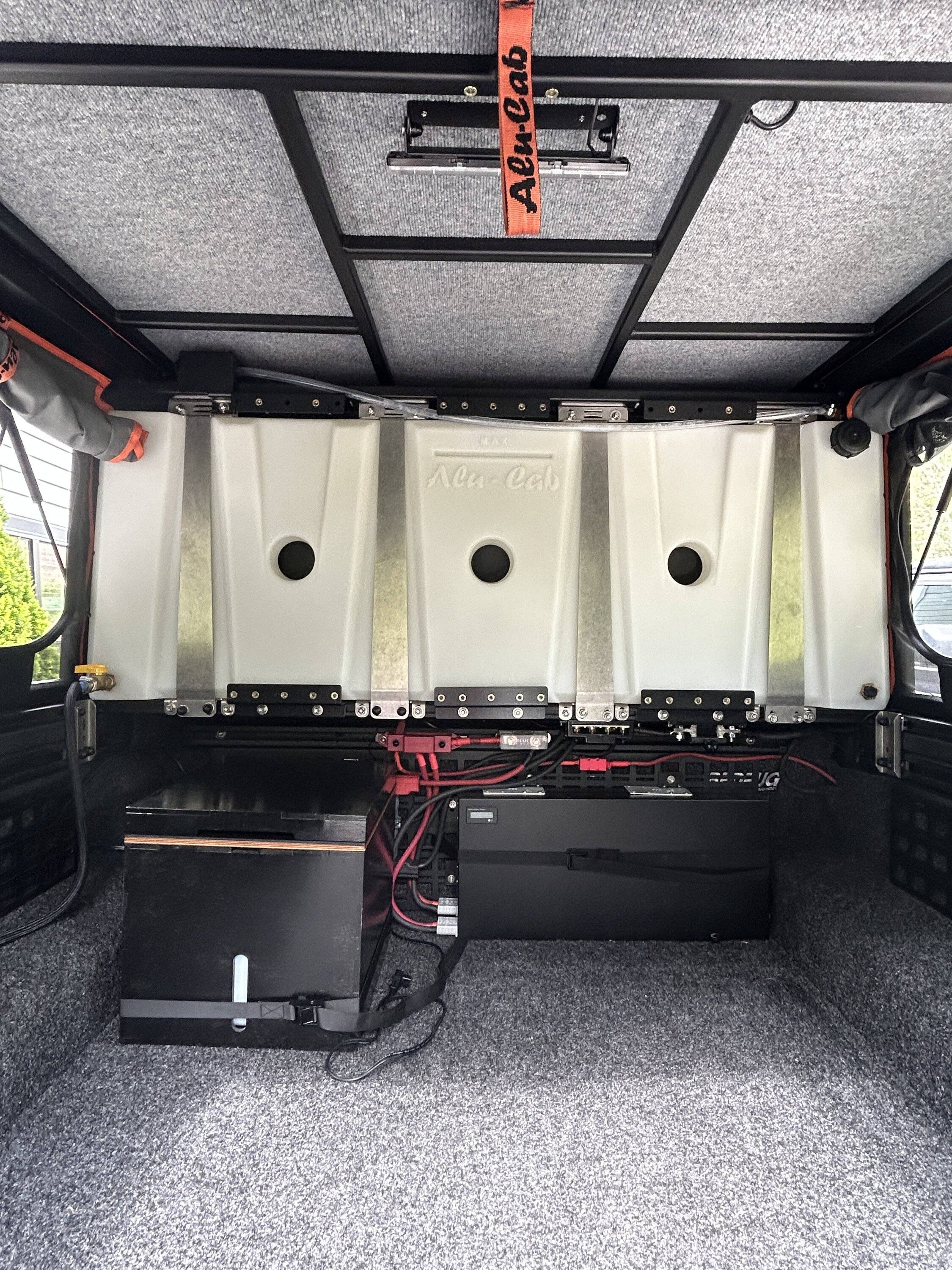 Jeep Gladiator Alu-Cab Canopy Camper with Redarc RedVision Rogue for Jeep Gladiator IMG_4758.JPG