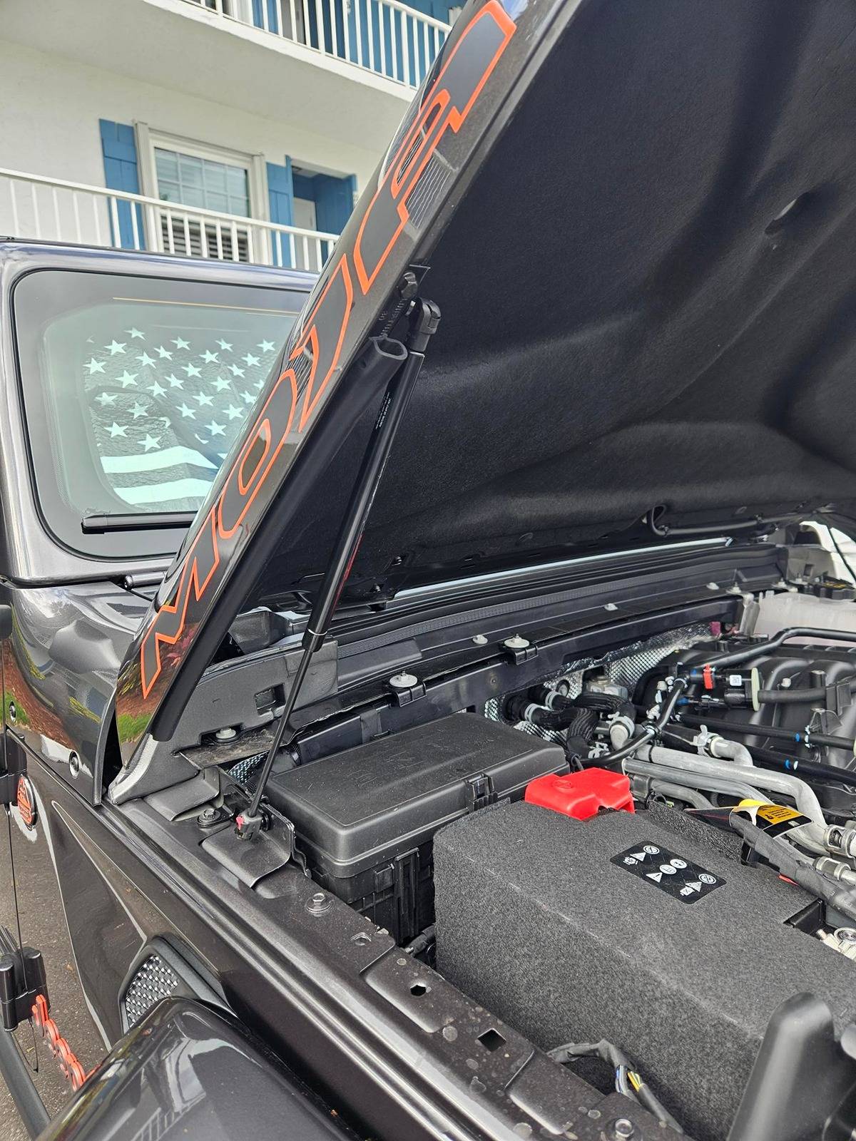 Jeep Gladiator 2024 Mojavicon to be Hood Strut 1