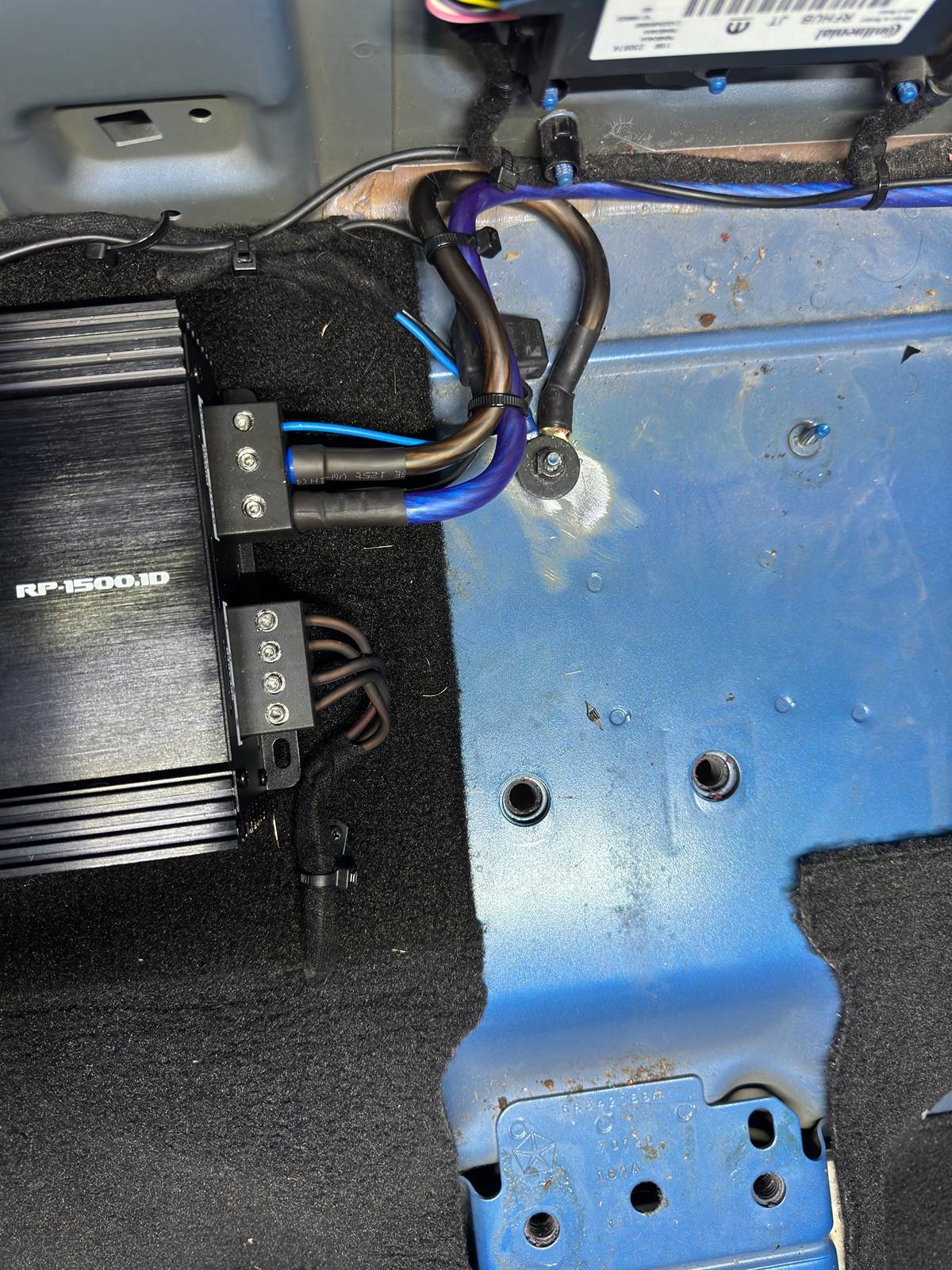 Jeep Gladiator Removed the little factory subwoofer for something bigger. IMG_1180.JPG