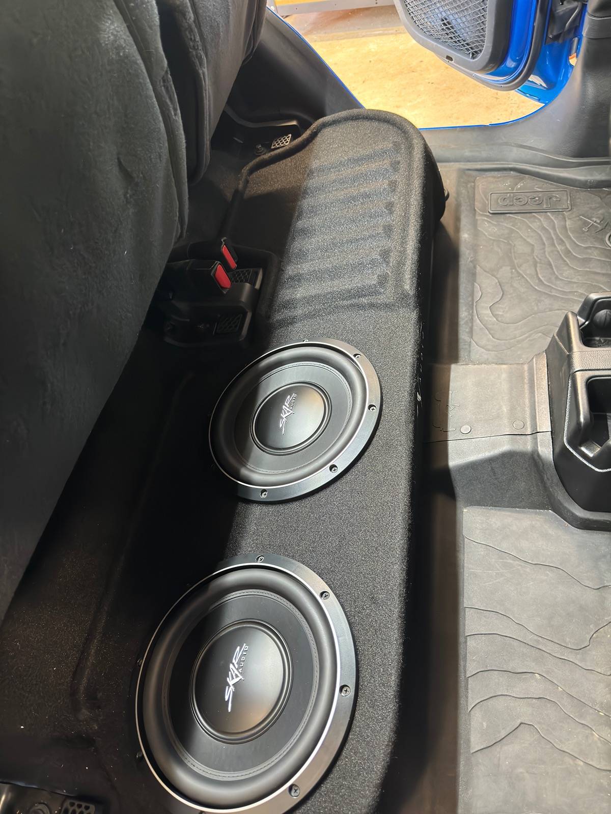 Jeep Gladiator Removed the little factory subwoofer for something bigger. IMG_1188.JPG
