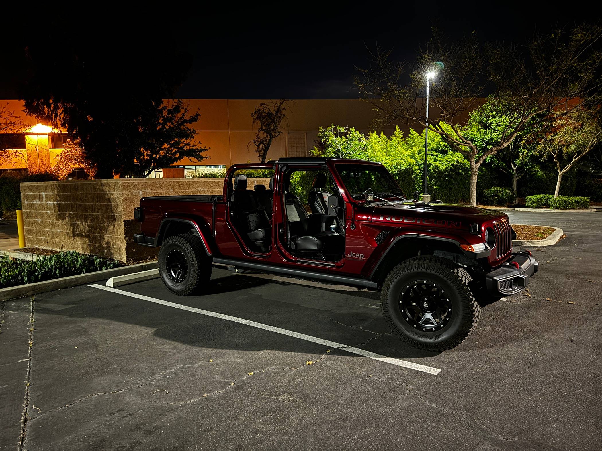 Jeep Gladiator Jeep Gladiator Car Cover Mopar P/N 82215600 Trail topper (1).JPG