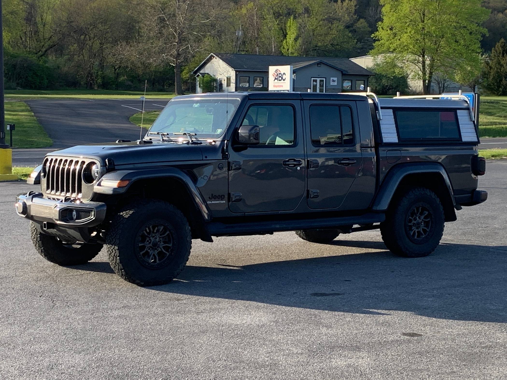Jeep Gladiator Updated - Topper fit IMG_0106