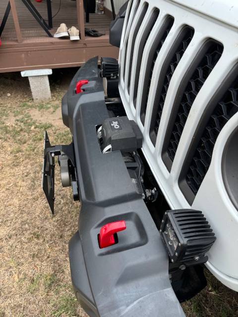 Jeep Gladiator Plastic Bumper Winch Club IMG_3059