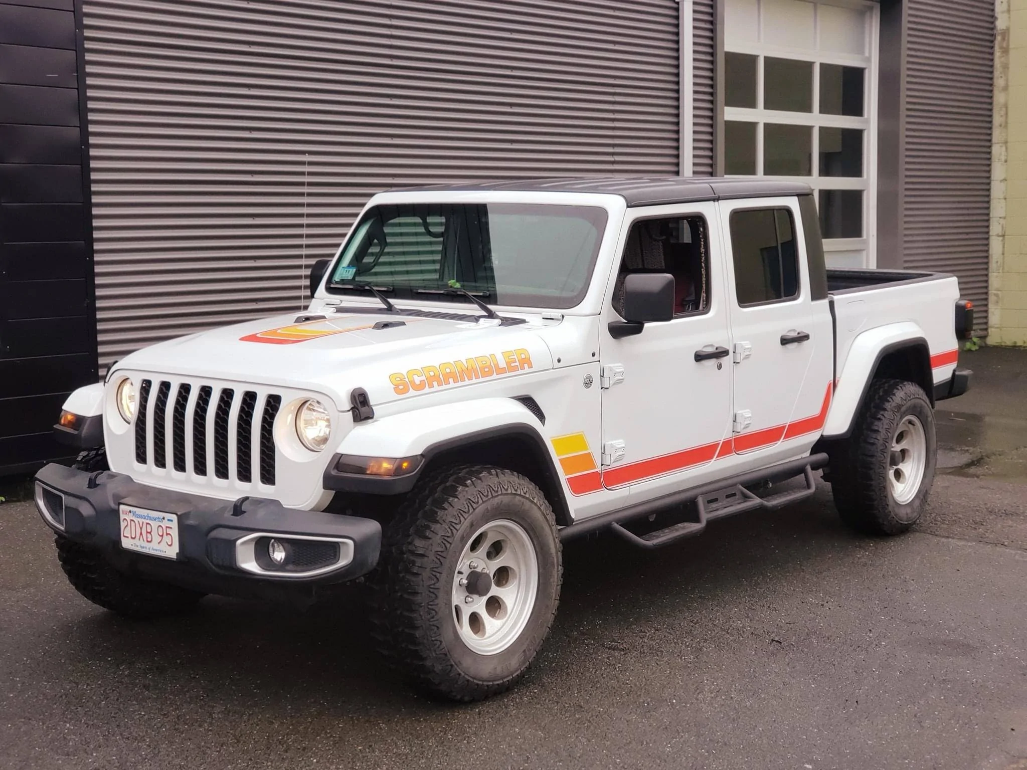 Jeep Gladiator 'Retro' Graphics Option? Scrambler V1 customer 02