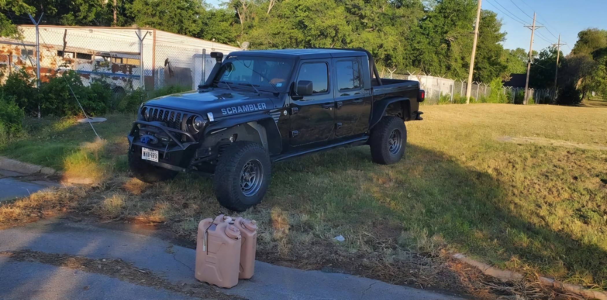 Jeep Gladiator Retro inspired Gladiator Thread Screenshot_20240501_201214_Instagram