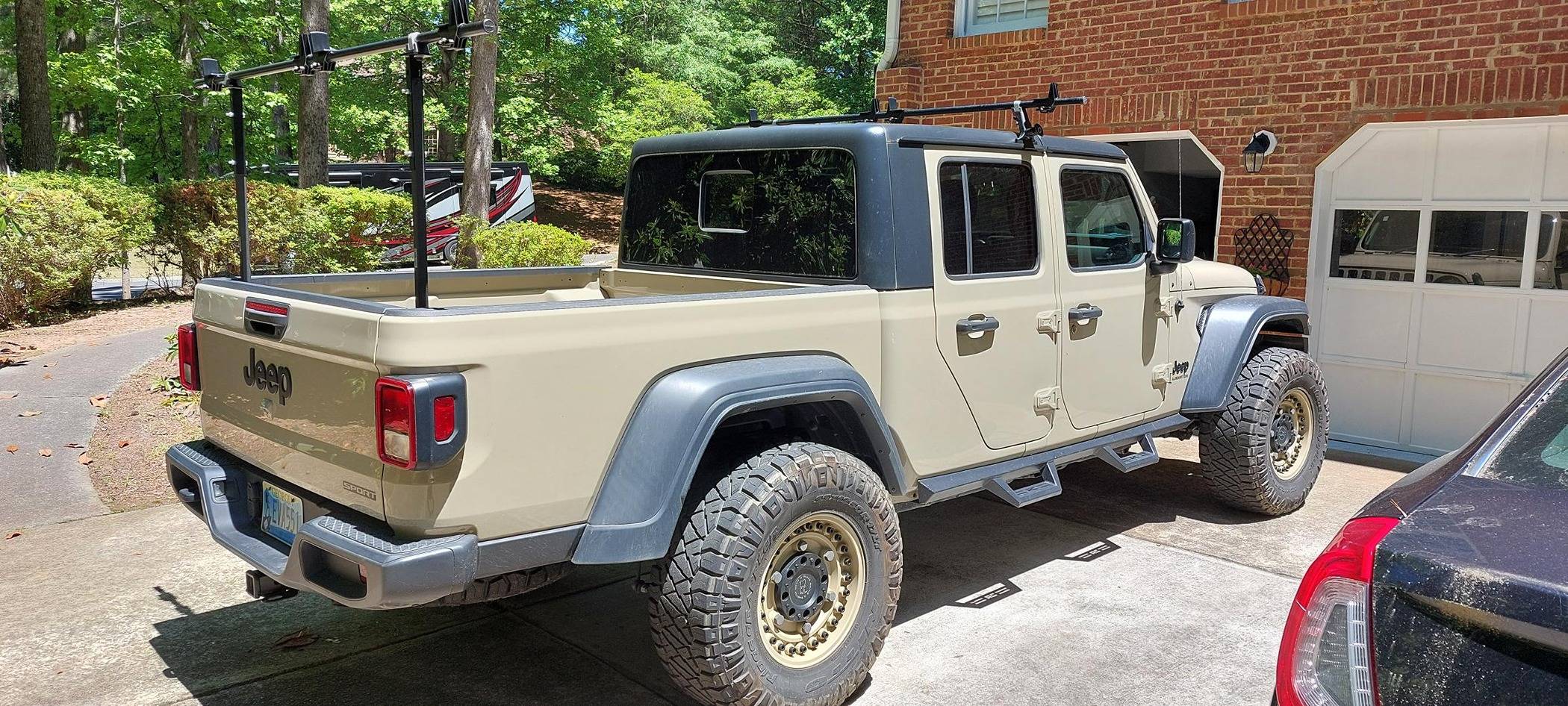 Jeep Gladiator Do You Canoe?  Post your rack pix & how you're haulin it. 20240501_130653