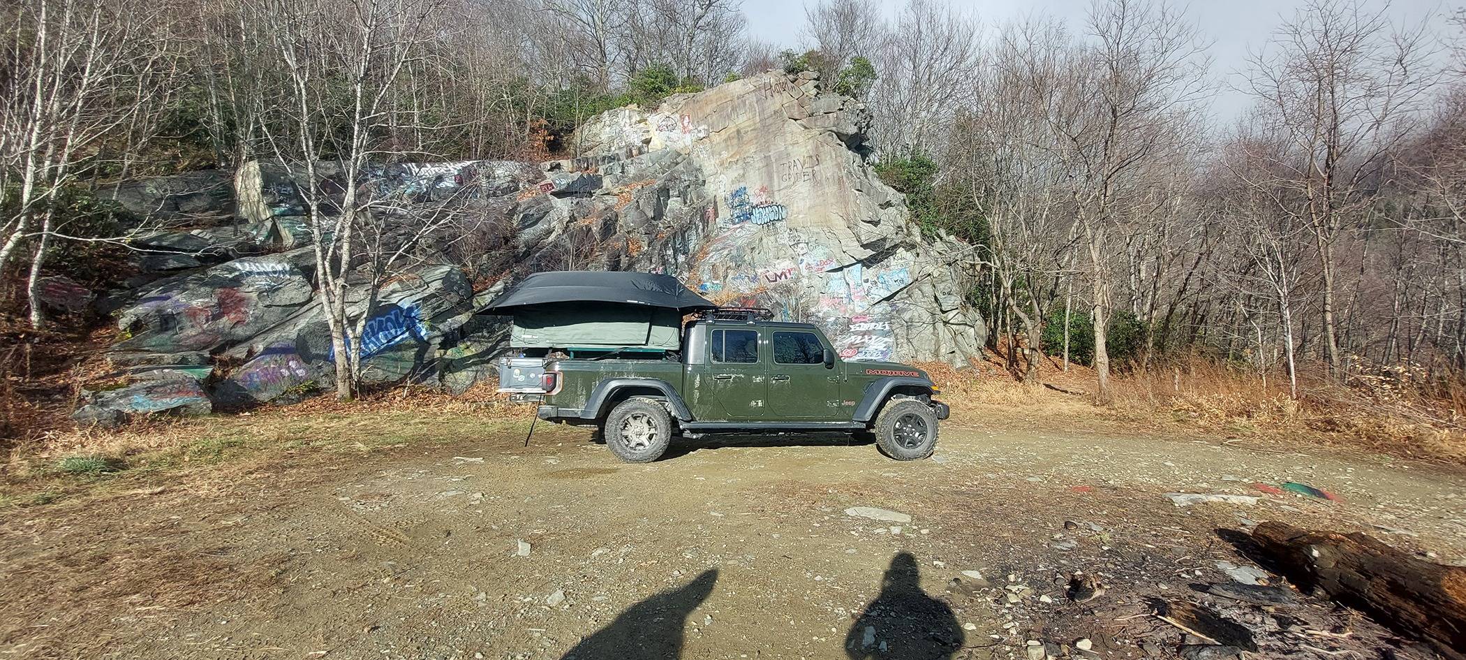 Jeep Gladiator 22 Mojave overlanding build with RTT and Motorcycle smky1000