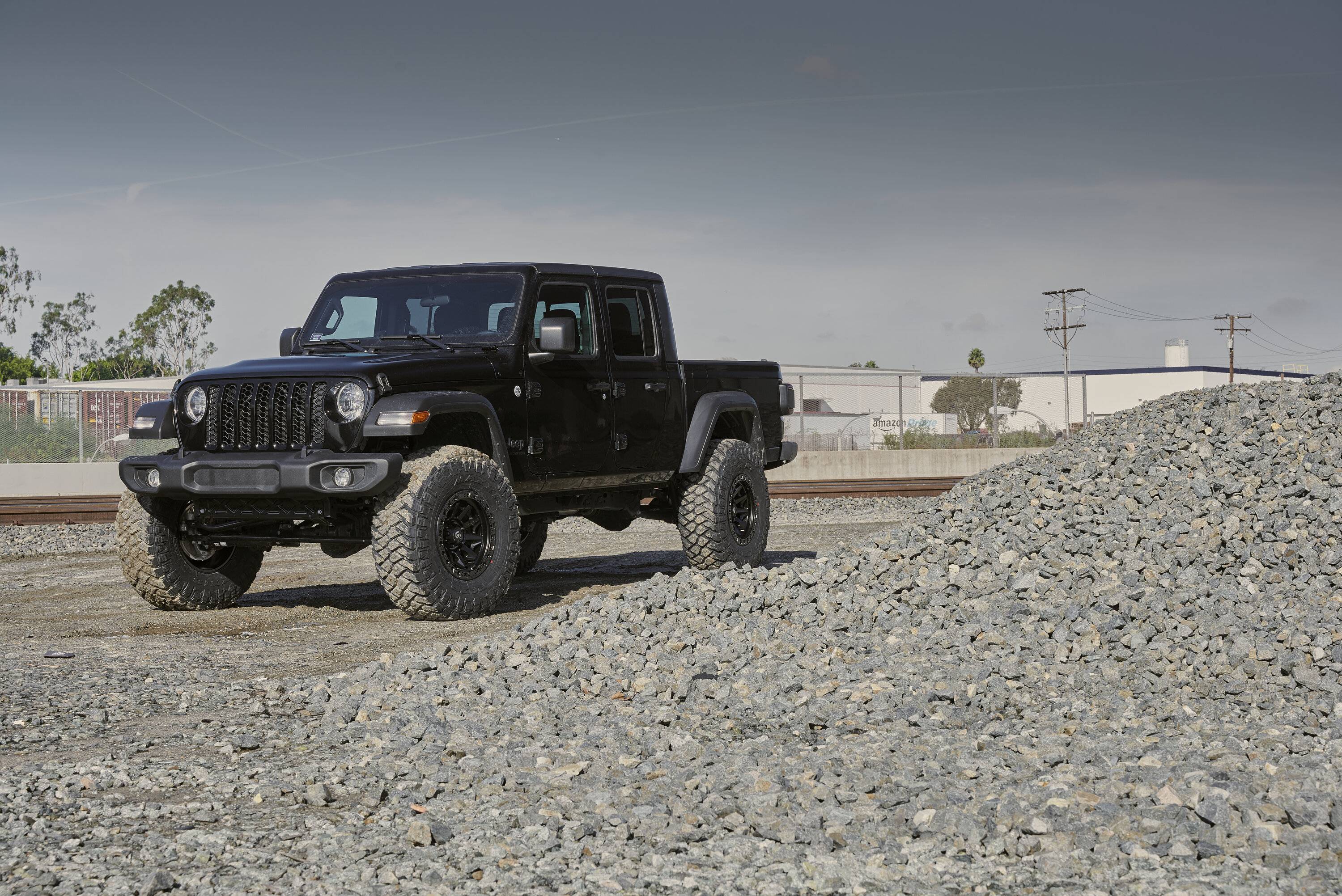 Jeep Gladiator Wheel Showcase | Bead locks Optional Fuel Offroad Covert C Covert - Jeep Gladiator - Matte Black 1 (1)