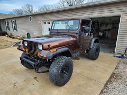Jeep Gladiator Tuscadero color available on Jeep Gladiator for the first time q=tbn:ANd9GcRi1JeIdkLHoHbBq7eL8mfbqXI-lLy4N-g-ZA&s