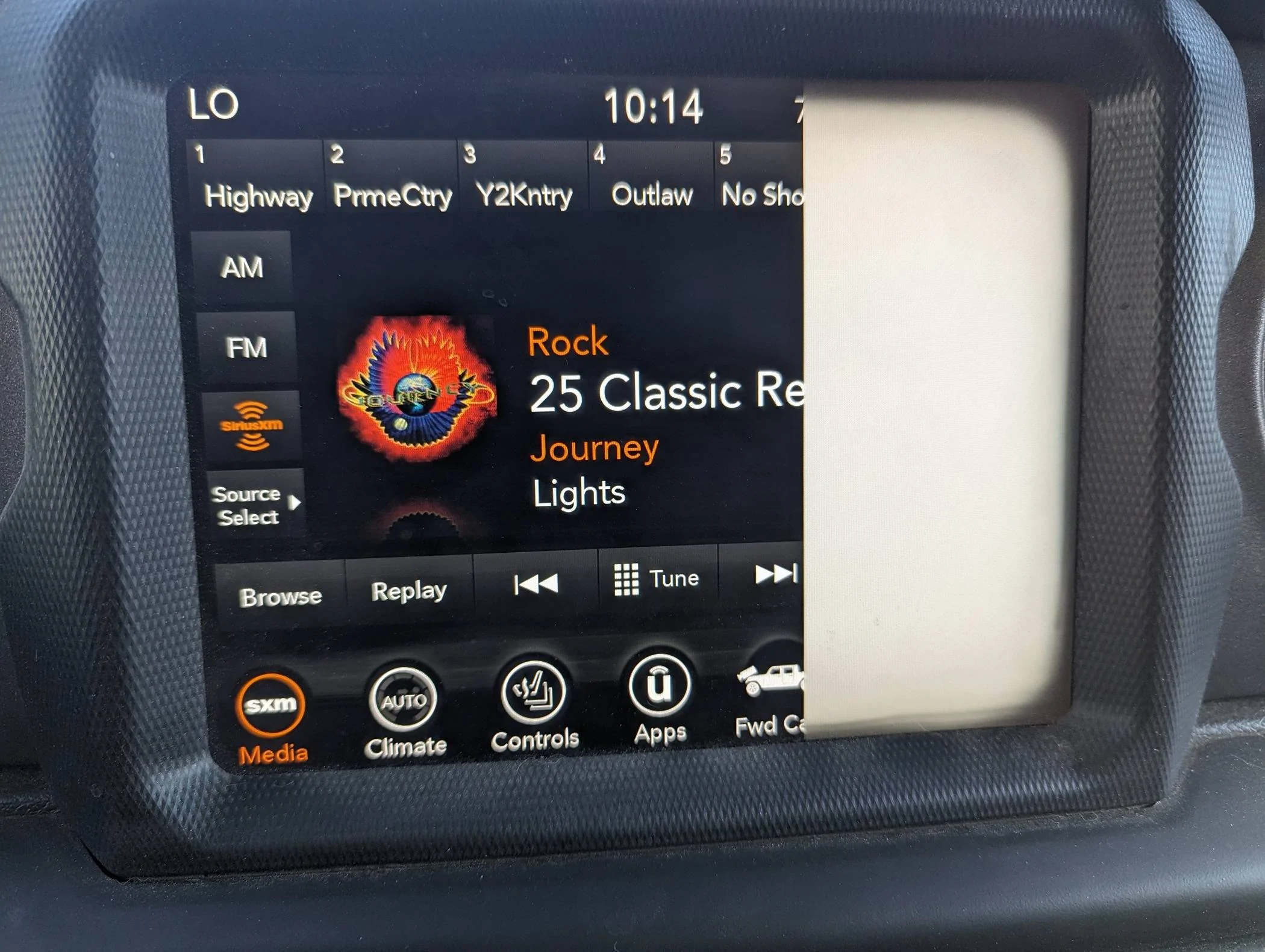 Jeep Gladiator WTF? Screen toast? PXL_20230811_151428236