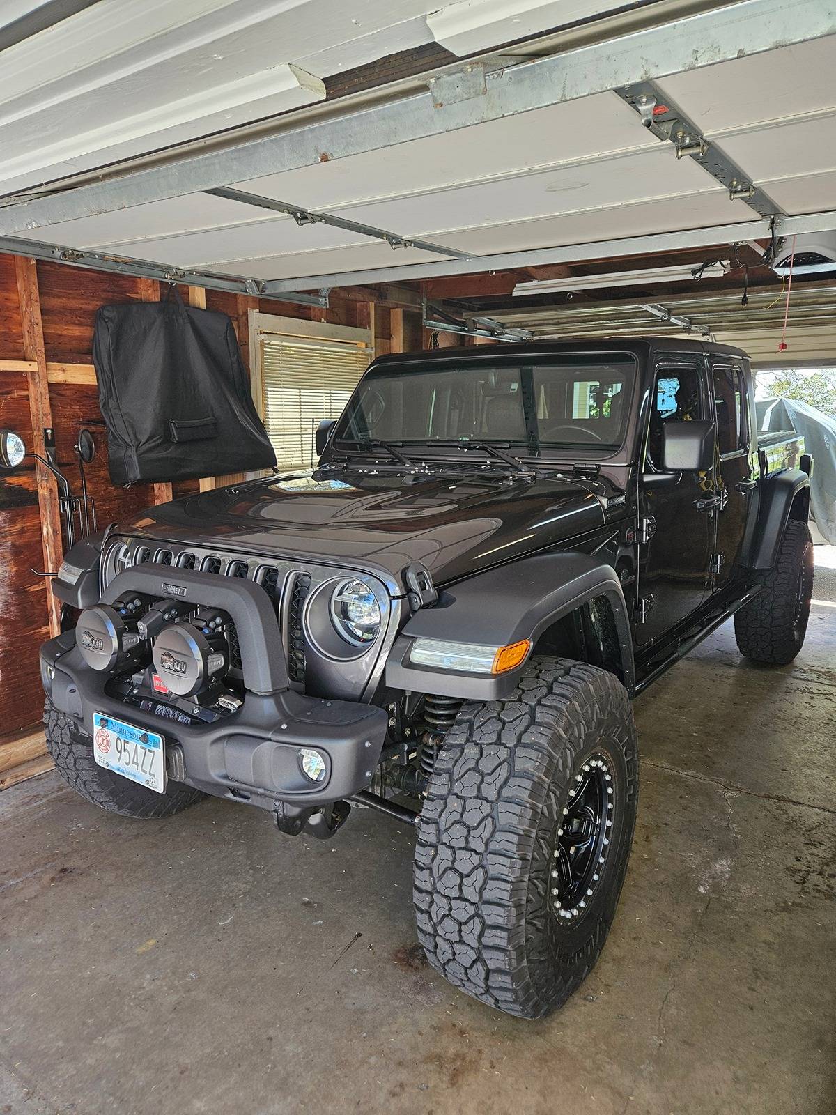 Jeep Gladiator RodReckets AEV JT370 Build Journal 20240505_115044
