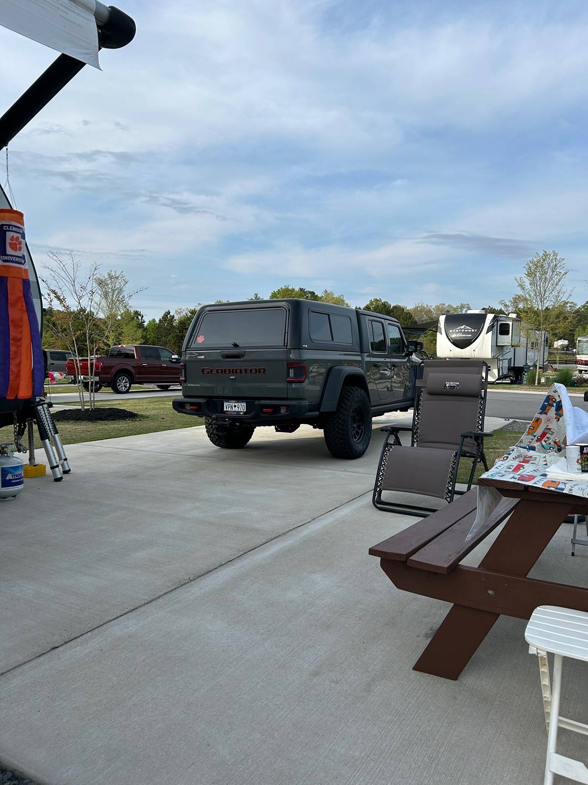 Jeep Gladiator Best Cabs for Truck bed IMG_0905