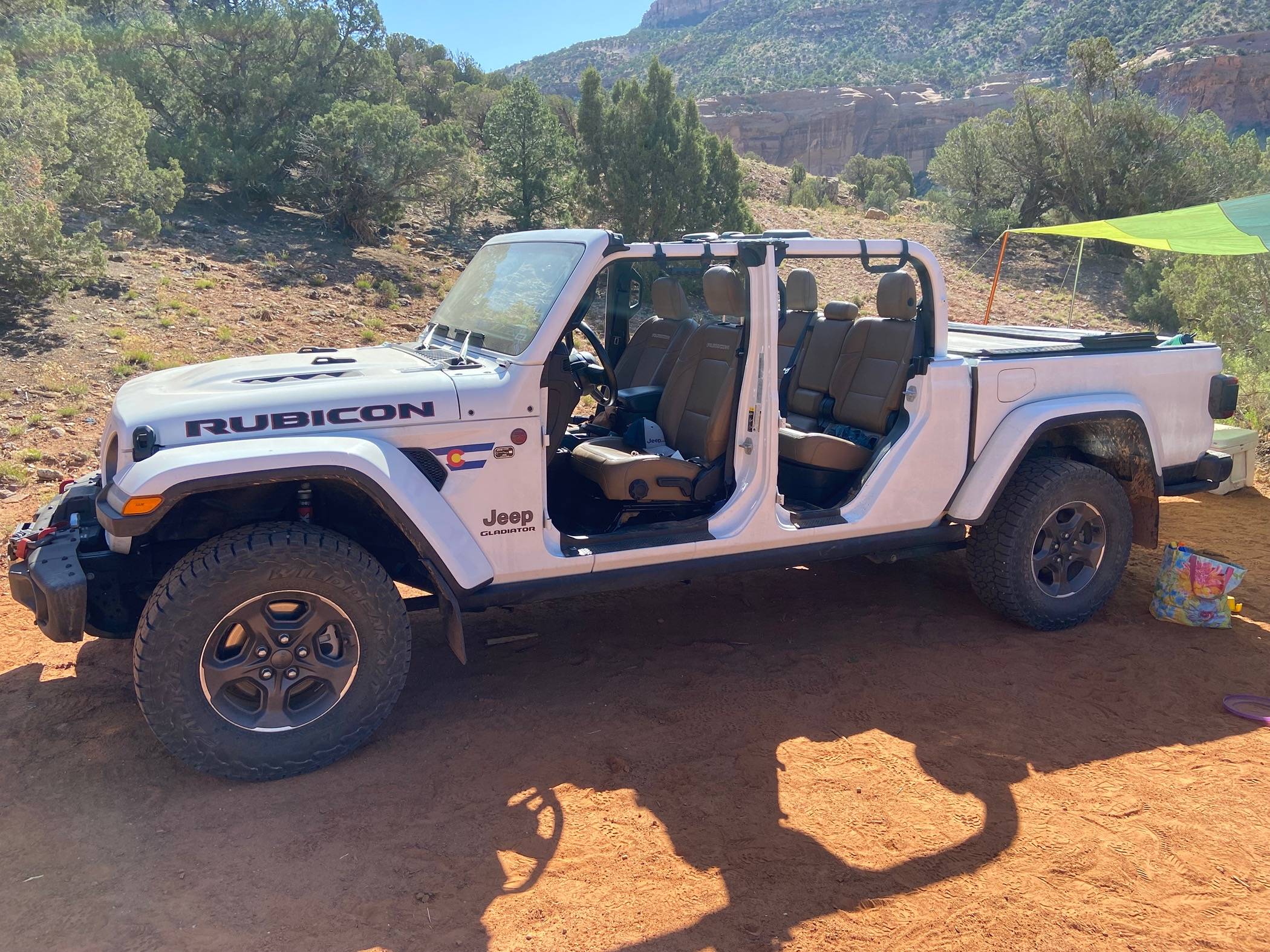 Jeep Gladiator BRIGHT WHITE Gladiator JT Club IMG_8915