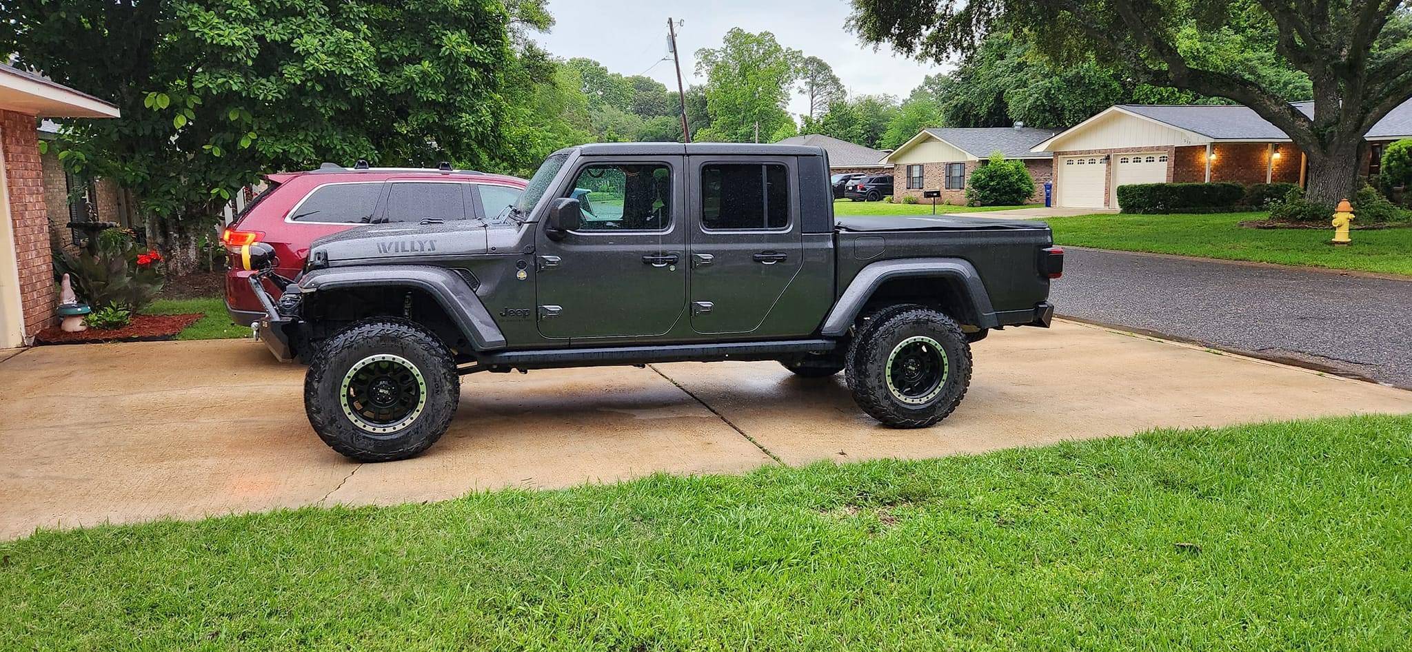 Jeep Gladiator Gladiators on Mopar 2" Lift Kit IMG_0244