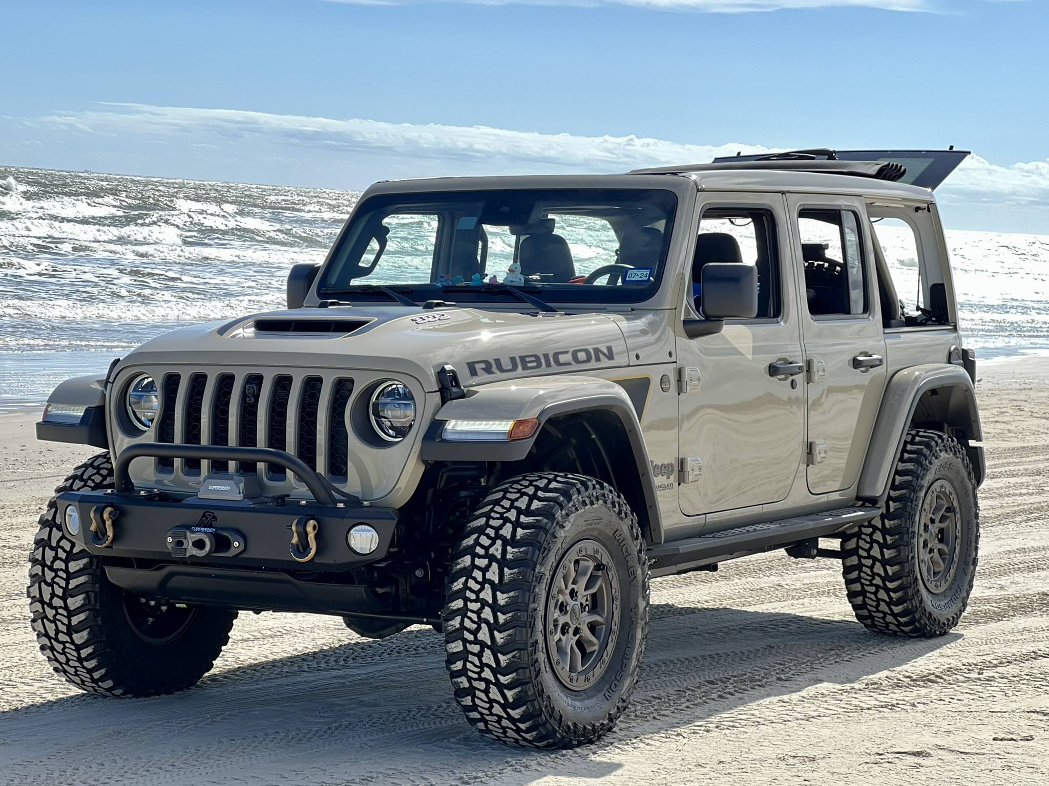 Jeep Gladiator 4xe Gladiator Hybrid (PHEV) Confirmed by Jeep CEO for 2025! ⚡️ 496C4456-CA77-44B3-A685-AE1F6AD14EB0