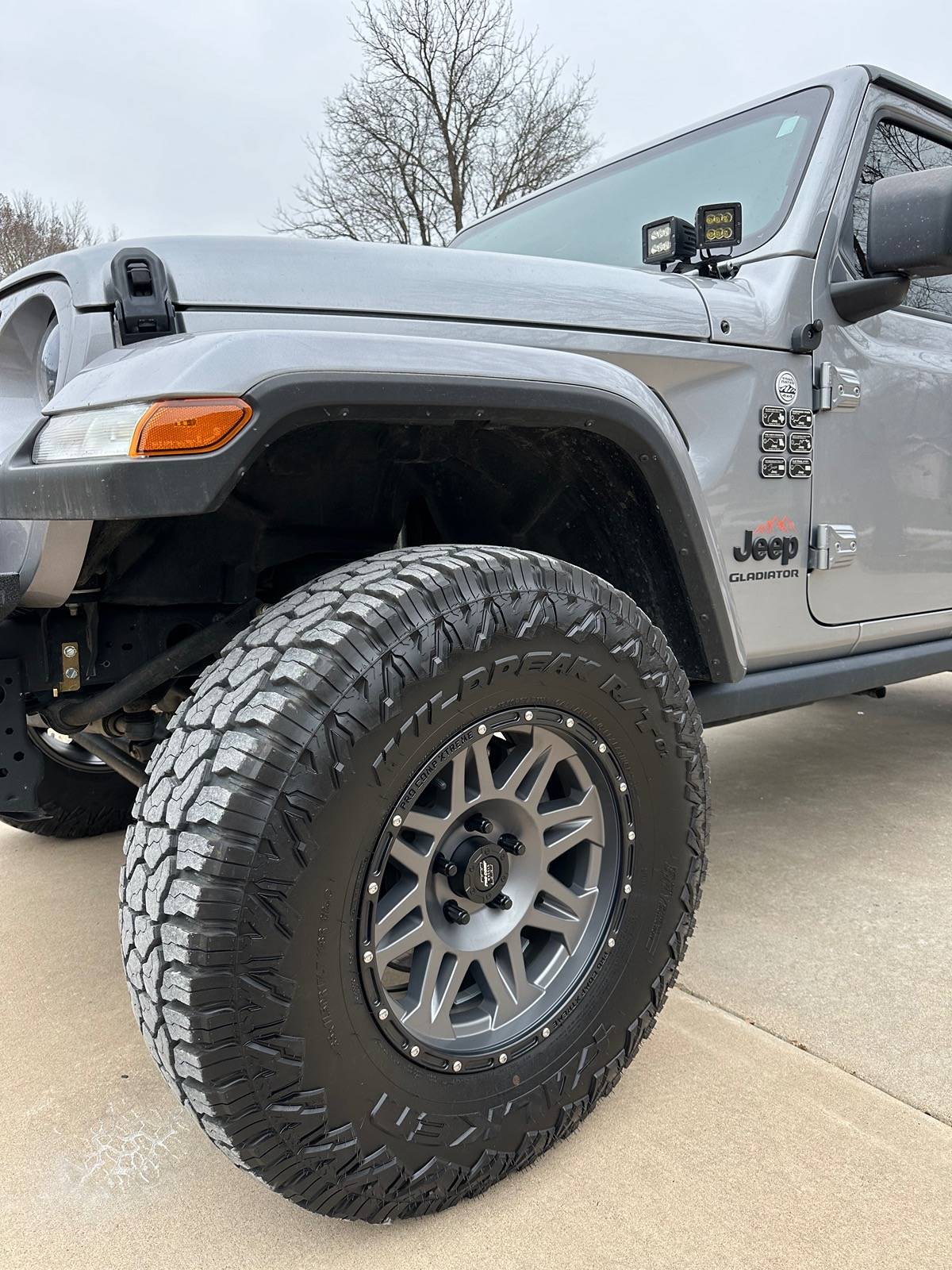 Jeep Gladiator 35x11.5R17 for Towing and Offroad?? 1715015737780-hw