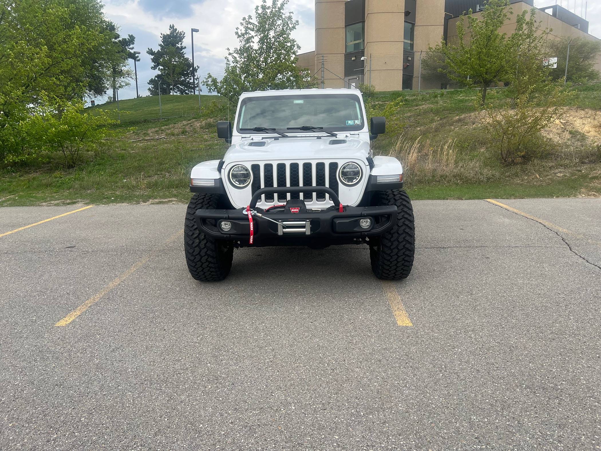 Jeep Gladiator BRIGHT WHITE Gladiator JT Club IMG_3945
