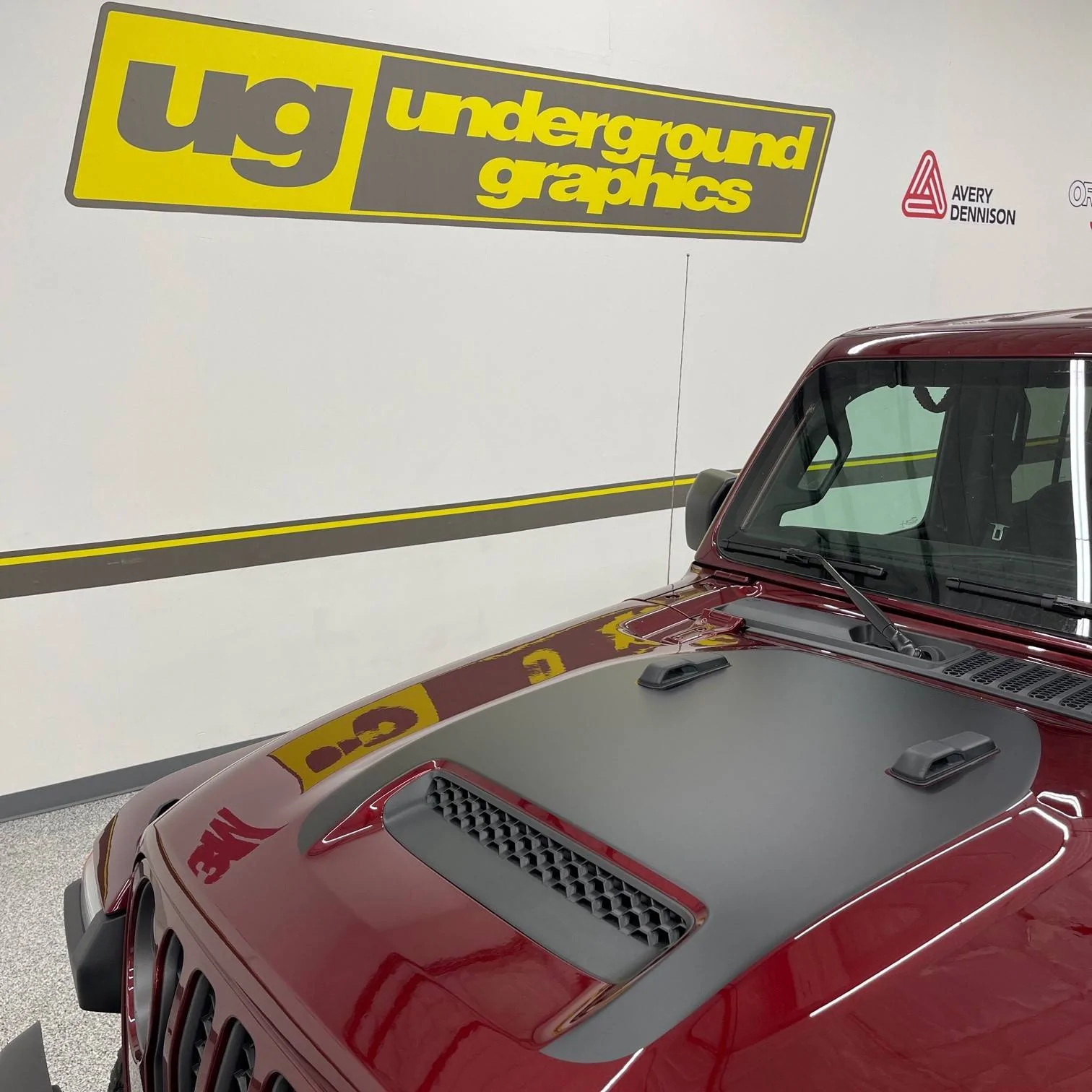 Jeep Gladiator Jeep Gladiator Mojave Air Force Hood Graphic Mojave Hood 02