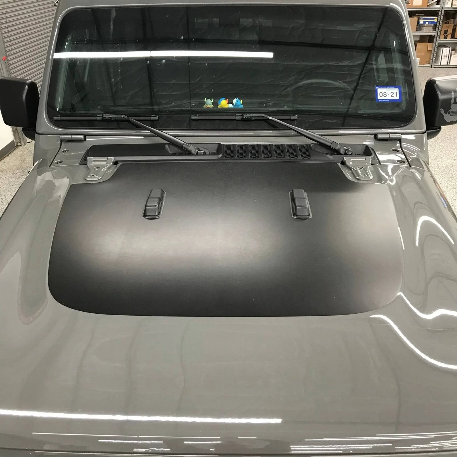 Jeep Gladiator Jeep Gladiator Sport/ Willys/ Overland Matte Black Hood Graphic sport hood black out