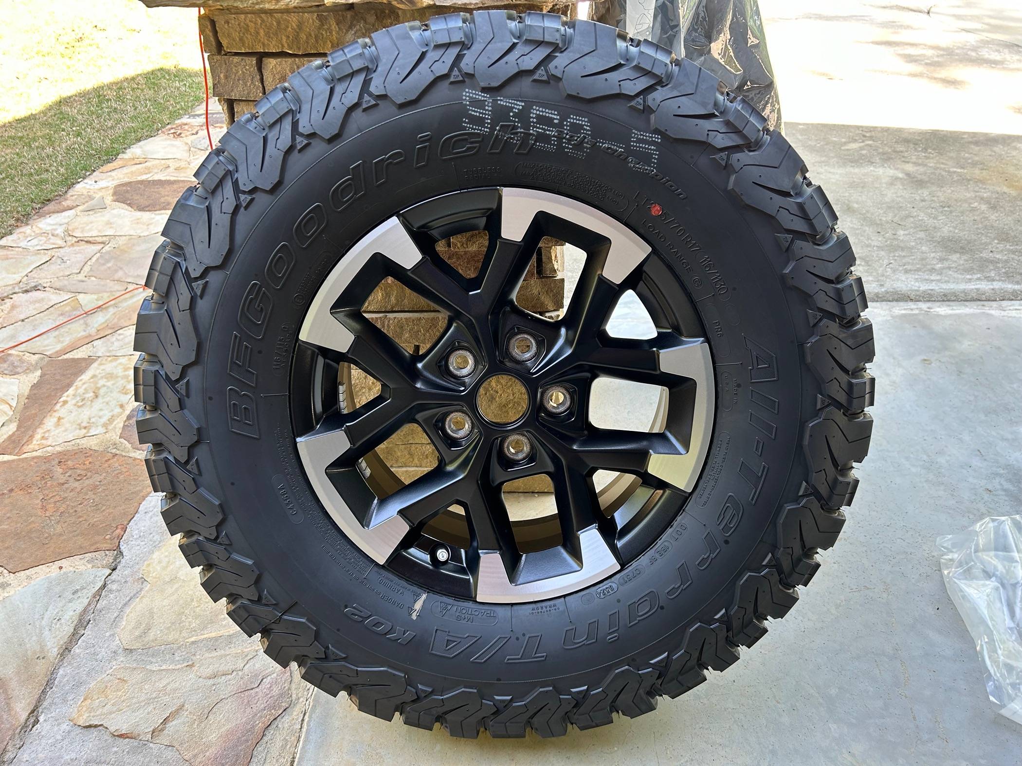 Jeep Gladiator 2024 Wrangler Rubicon 4xe Take offs $1500 obo IMG_6001