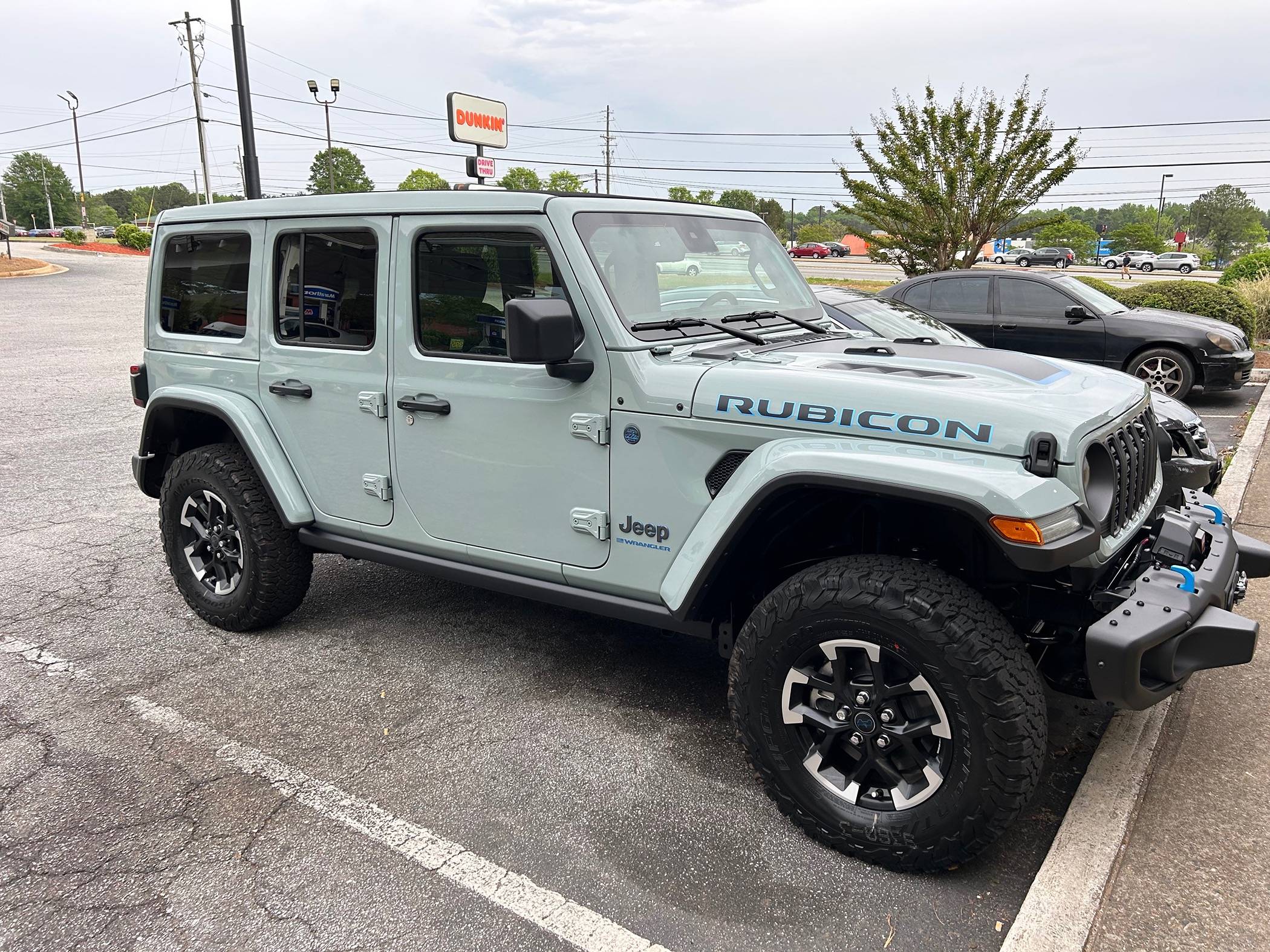 Jeep Gladiator 2024 Wrangler Rubicon 4xe Take offs $1500 obo IMG_5996