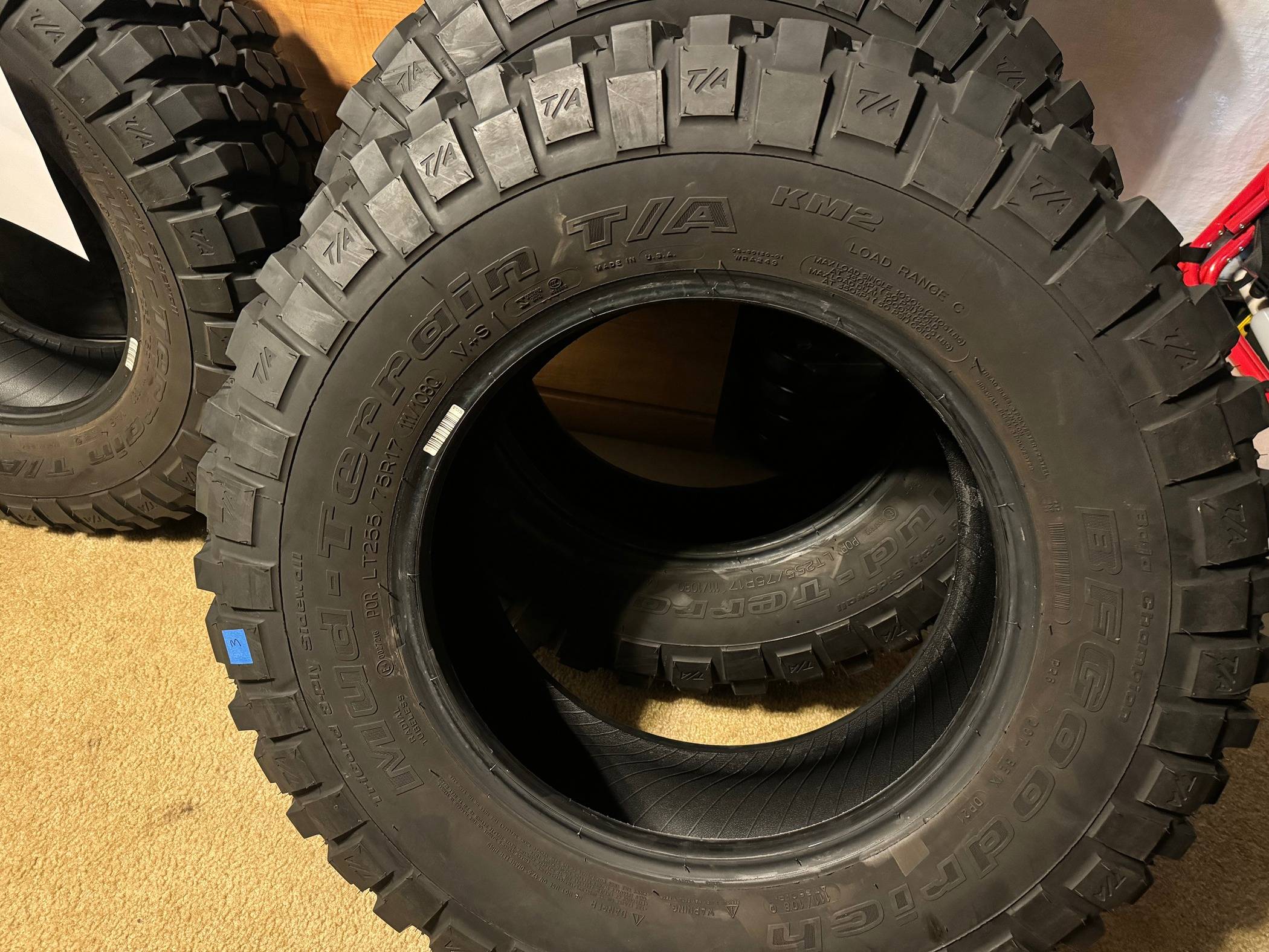 Jeep Gladiator For Sale:  Full set of 5 BFG KM2 MTs Tire_3