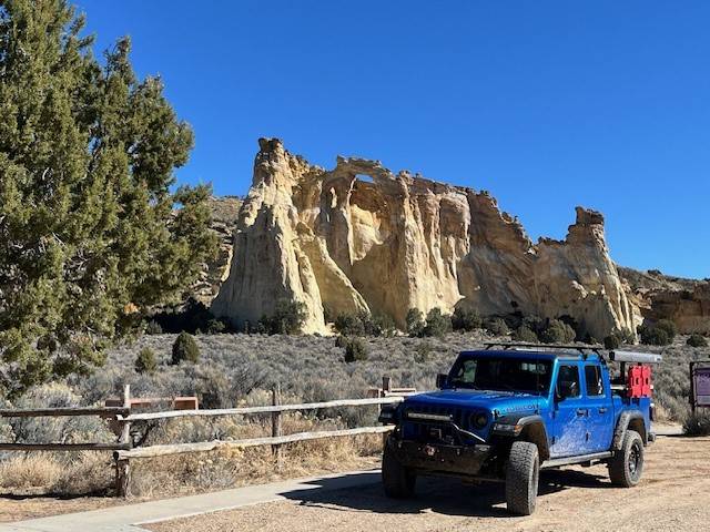 Jeep Gladiator Moab & The Mighty 5 G arch