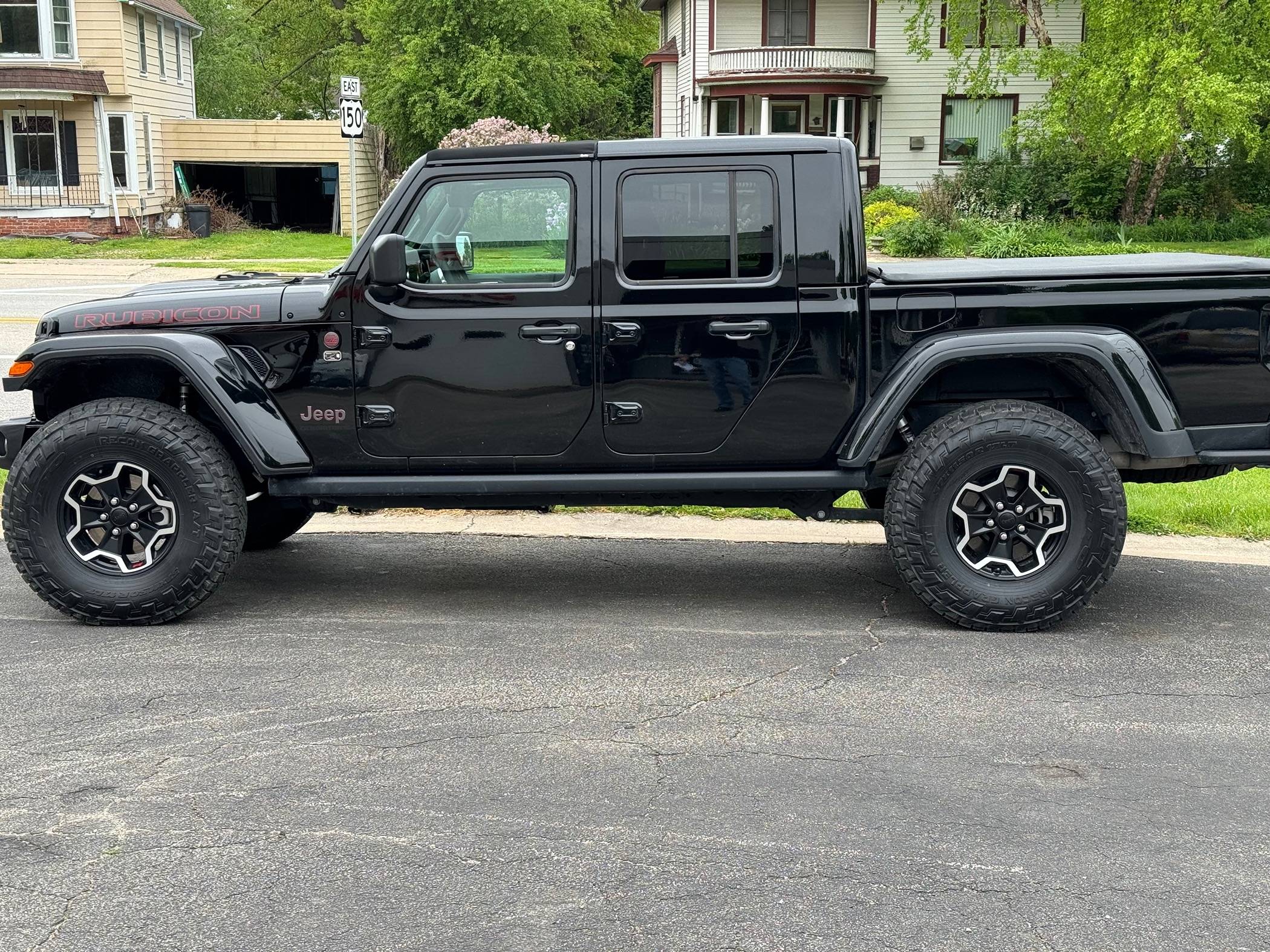 Jeep Gladiator Lift/Spacer after 37x11.5r17 IMG_0346