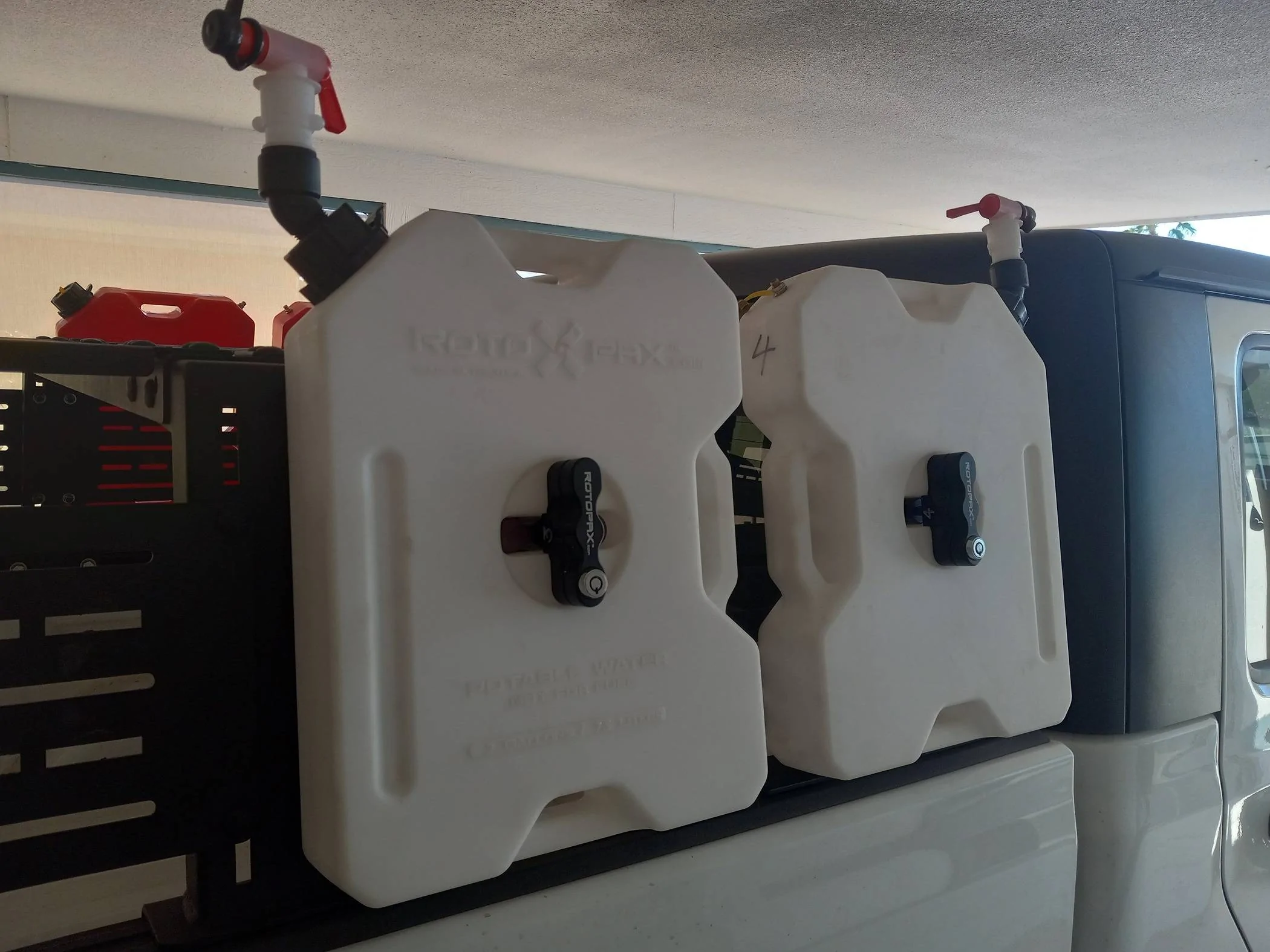 Jeep Gladiator Rotopax’s expanding. 20230918_090000