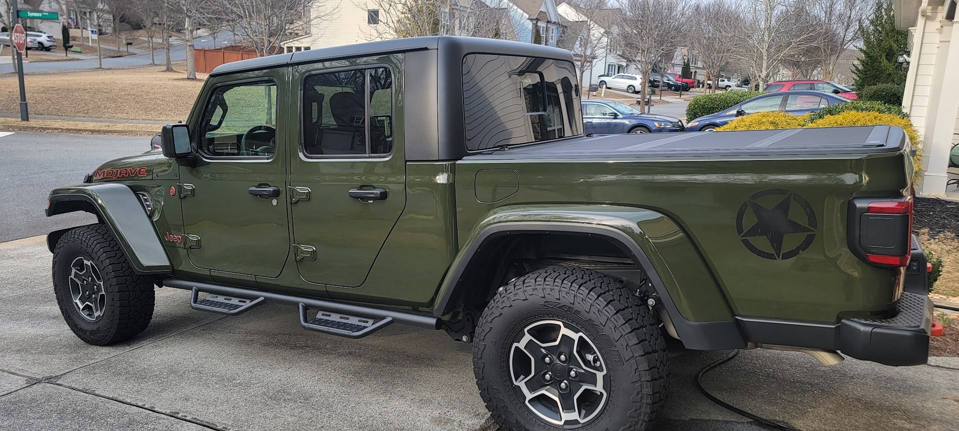 Jeep Gladiator And now for something completely different* . . . A fun change in the garage!! 20240222_164815 (1)