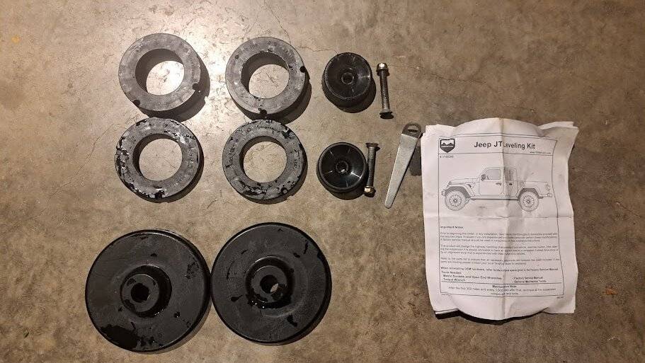 Jeep Gladiator For Sale: Teraflex 1.5" Front Leveling Kit and Daystar 3/4" Rear Spacers Teraflex