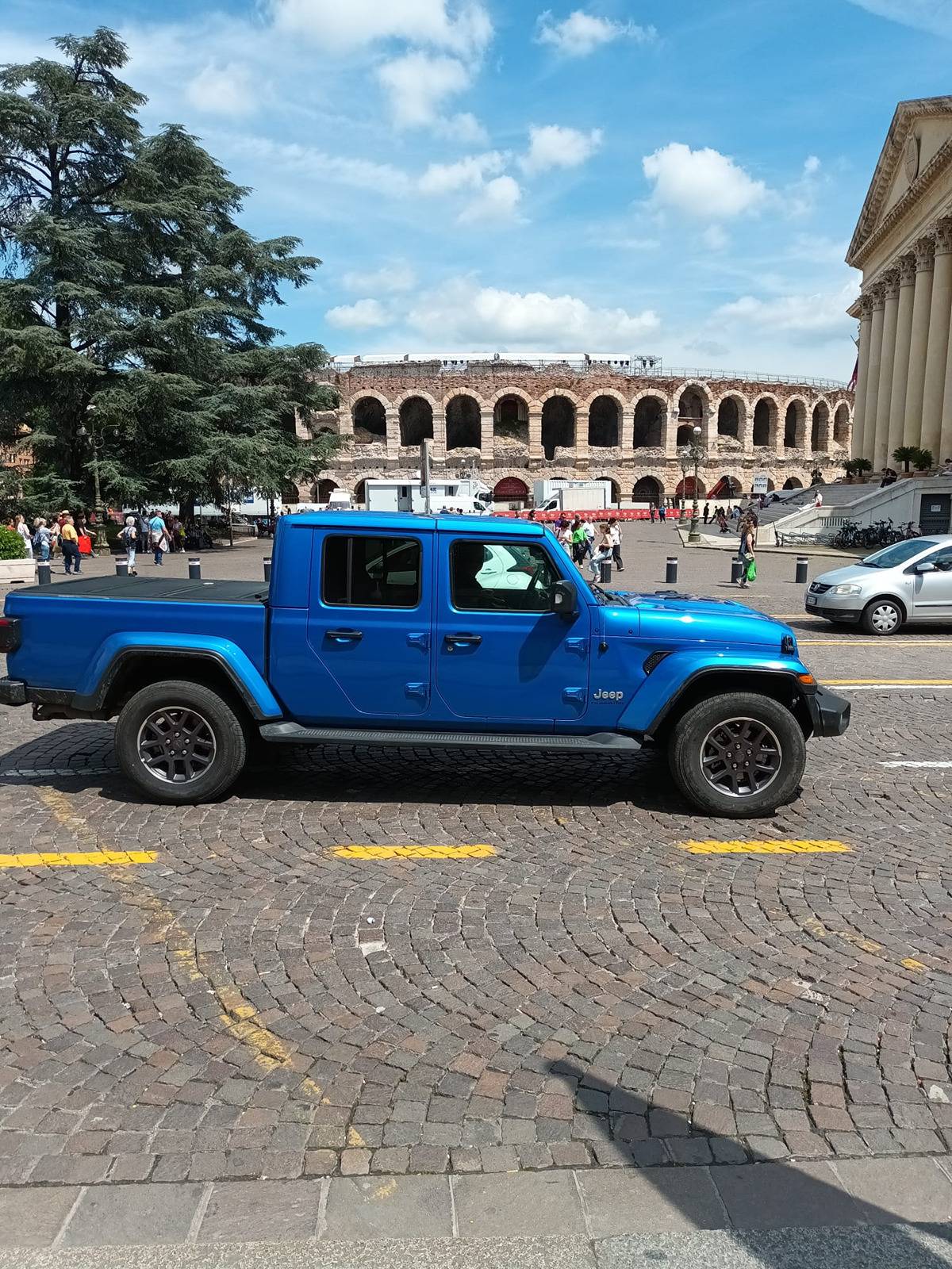 Jeep Gladiator Gladiator Glamour Shots Gladiator-Verona