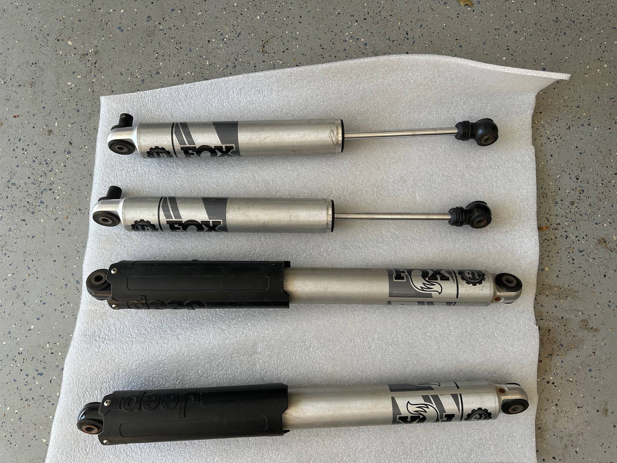 Jeep Gladiator Fox 2.0 shocks IMG_2625