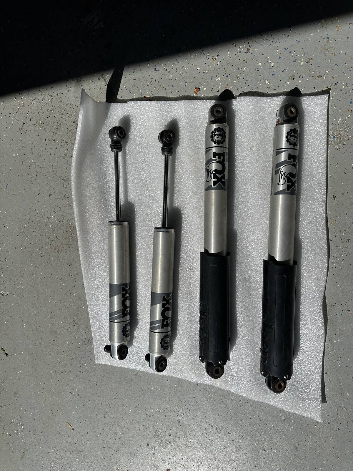 Jeep Gladiator Fox 2.0 shocks IMG_2623