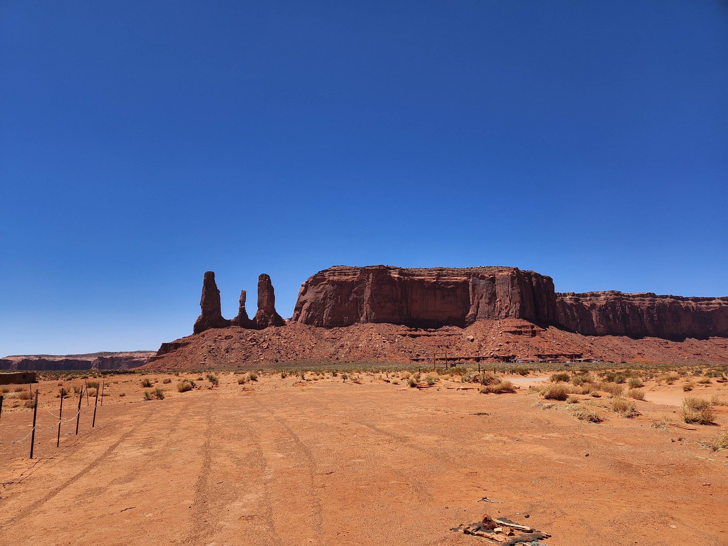 Jeep Gladiator Monument Valley - Tse’Bii’Ndzisgaii 20240506_132109