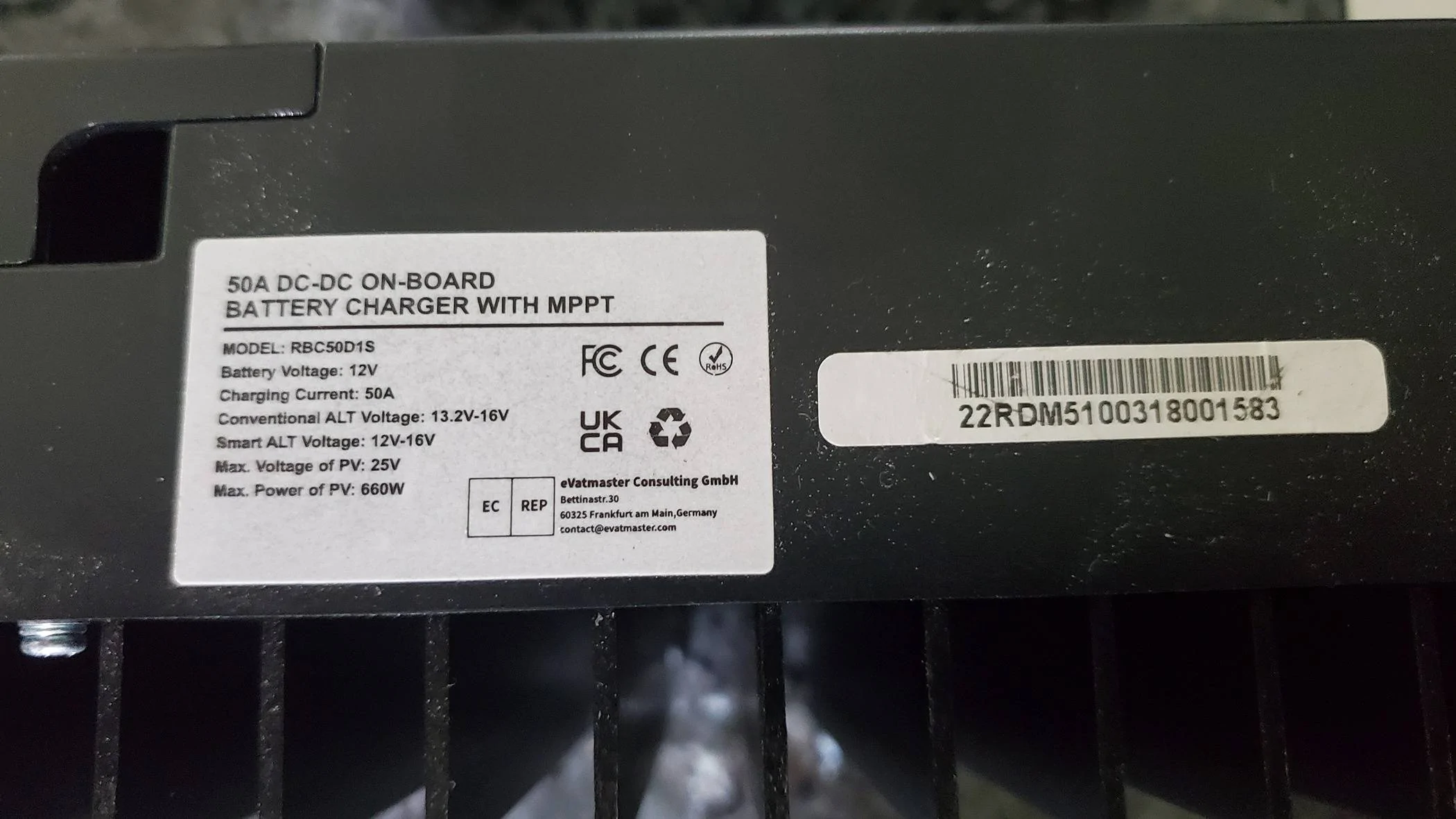 Jeep Gladiator Renogy DCC50S 12V 50A DC-DC On-Board Charger with MPPT and One Core Renogy Label
