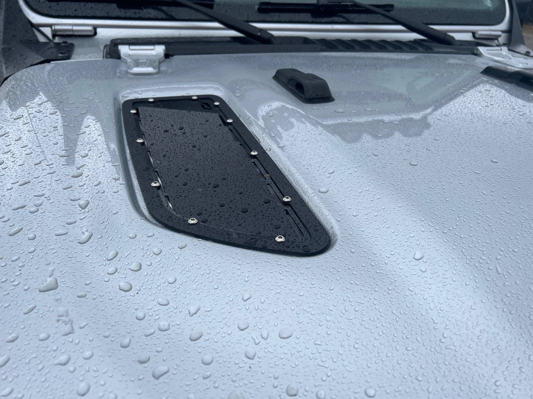 Jeep Gladiator Rubicon hood vents IMG_9935
