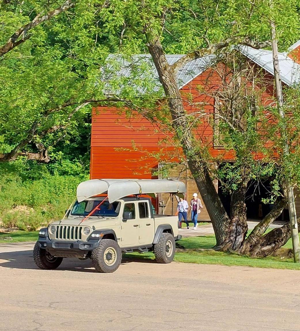 Jeep Gladiator Do You Canoe?  Post your rack pix & how you're haulin it. 20240510_174106