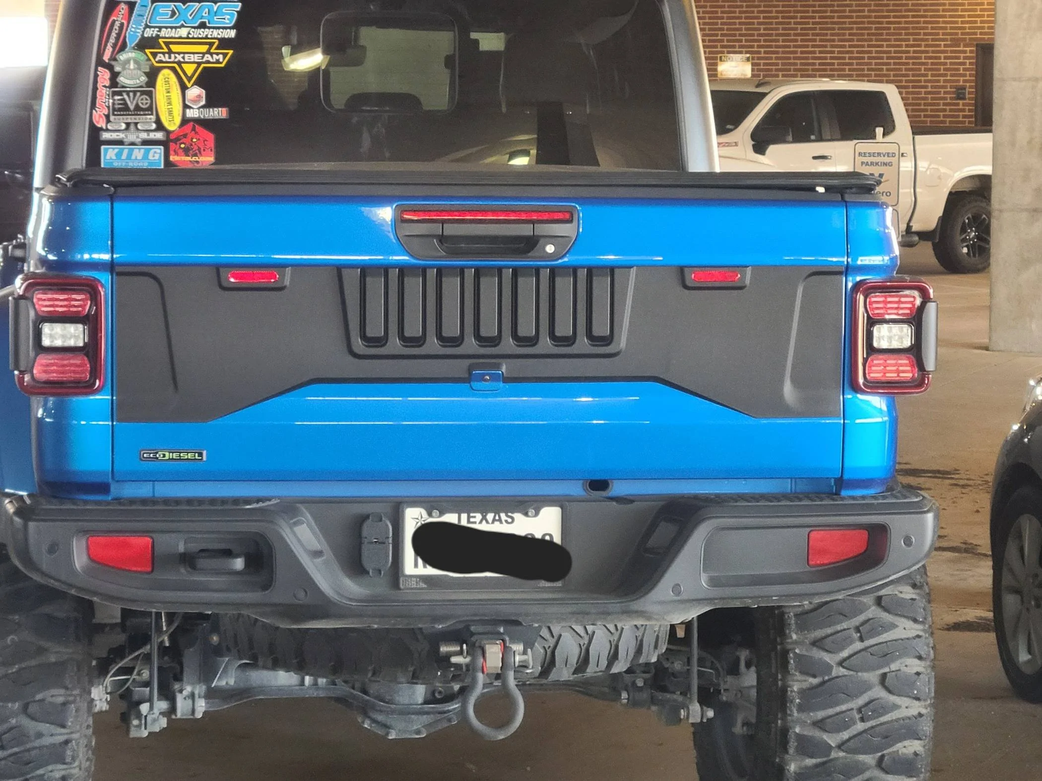 Jeep Gladiator Tushy Tuesday!! Let's see those Gladiator Rear Ends! 20230112_094614