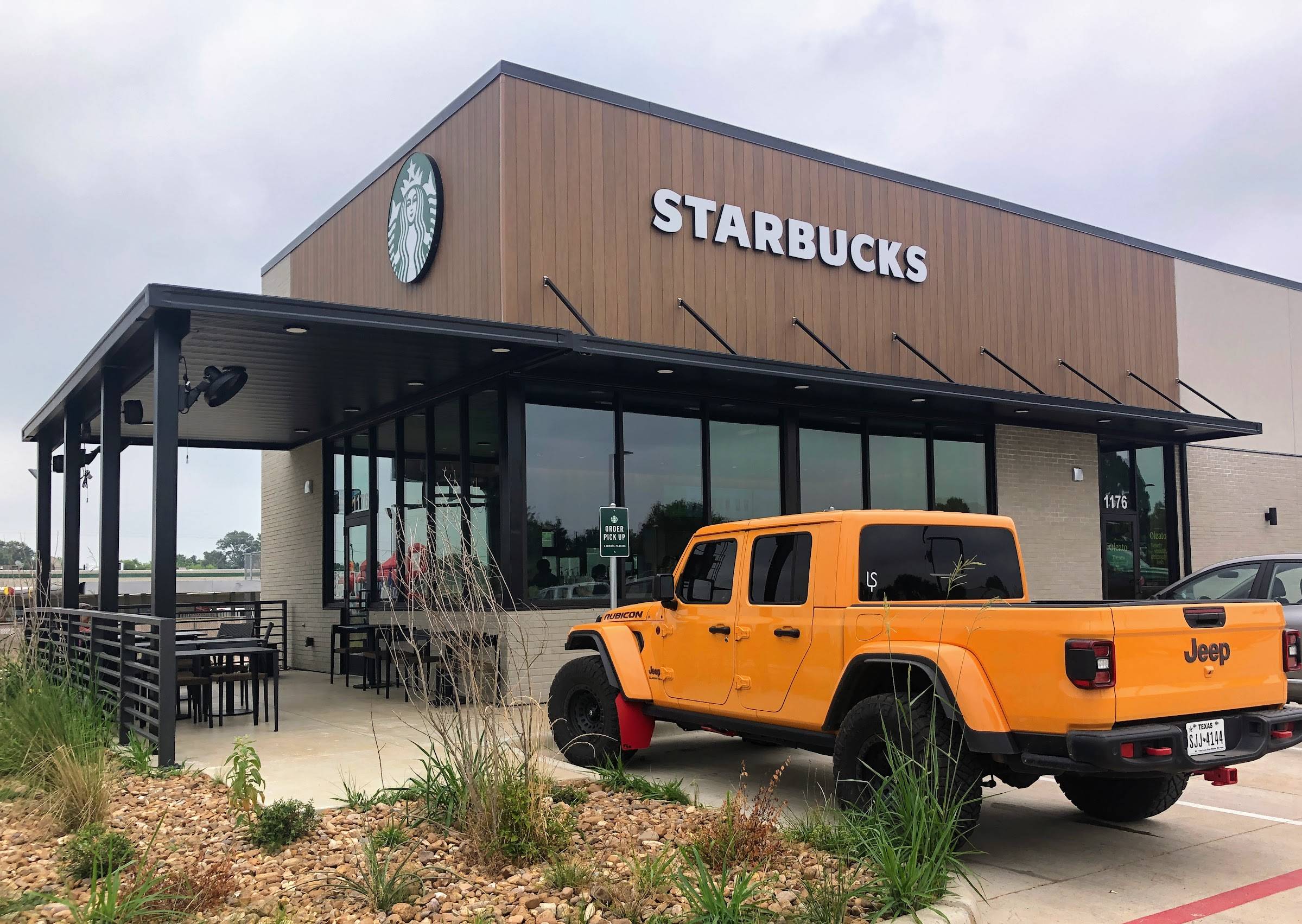 Jeep Gladiator Tushy Tuesday!! Let's see those Gladiator Rear Ends! ocVvGGS18G0MJc6EidAWkYjU8IM9d6L3eSPKvdV_pIRi=w2400