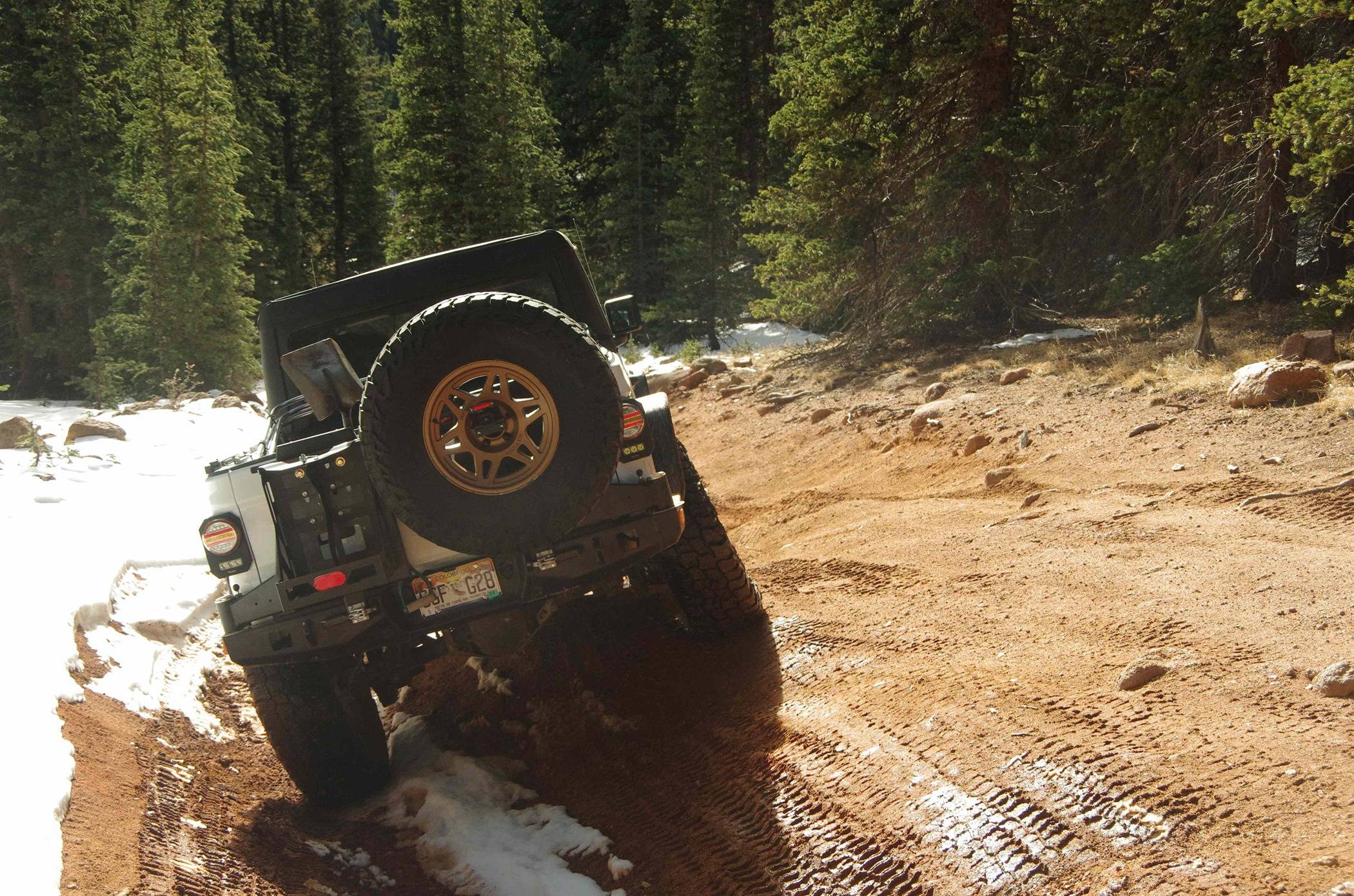 Jeep Gladiator Tushy Tuesday!! Let's see those Gladiator Rear Ends! IMGP7361