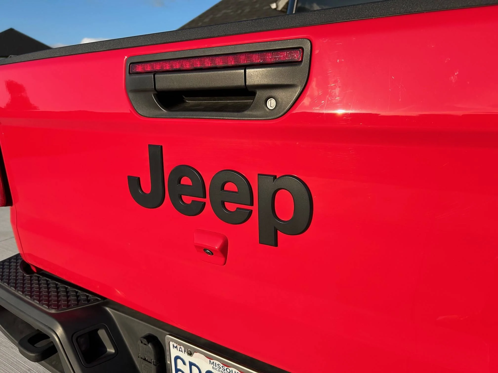 Jeep Gladiator SOLD! 2022 Jeep JT - ONLY 14k miles! Red w mods (ARB, BFG) - Springfield MO - $36000 2022 Jeep Gladiator Pic 10