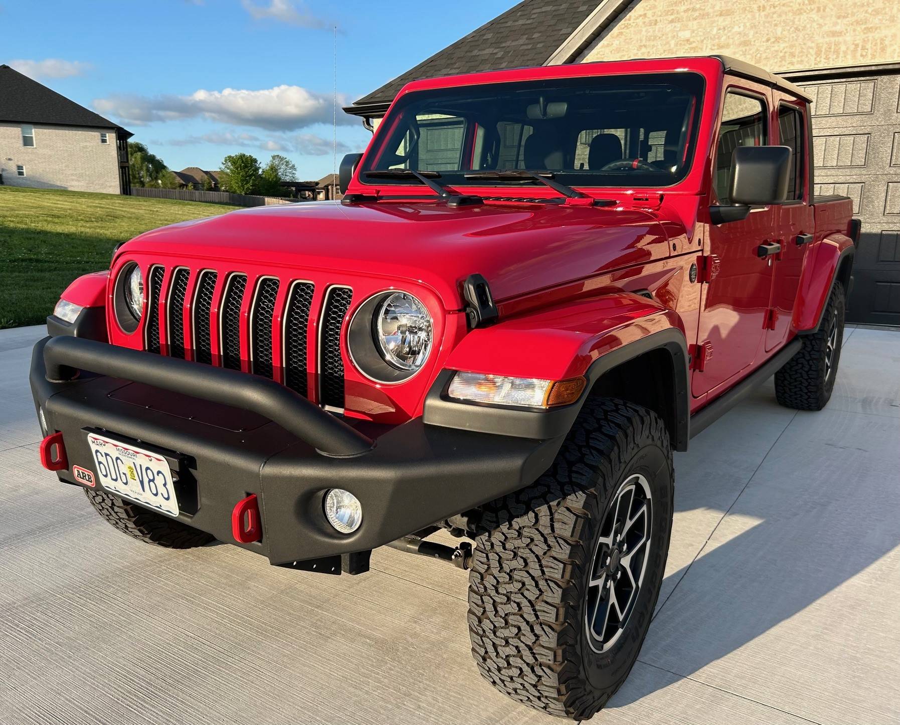Jeep Gladiator SOLD! 2022 Jeep JT - ONLY 14k miles! Red w mods (ARB, BFG) - Springfield MO - $36000 2022 Jeep Gladiator Pic 23