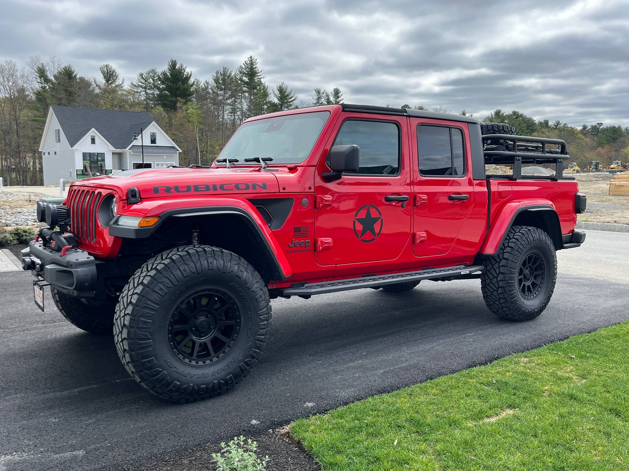 Jeep Gladiator Bed Rack Mounted Spare Tire Solution IMG_0526