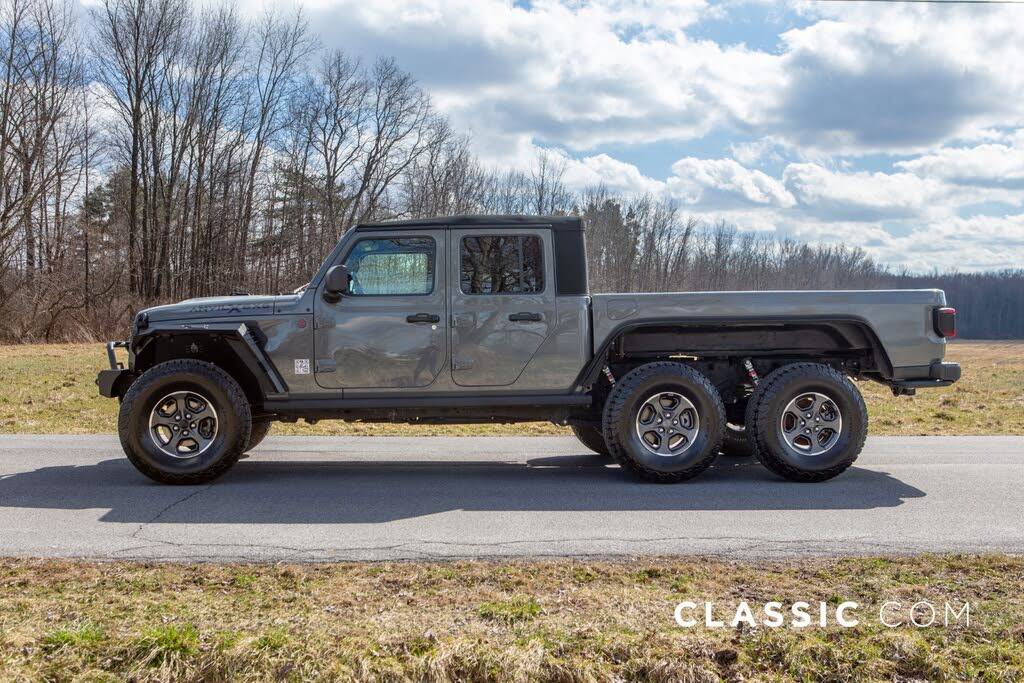 Jeep Gladiator Who wants a loooooooong bed….? IMG_1086
