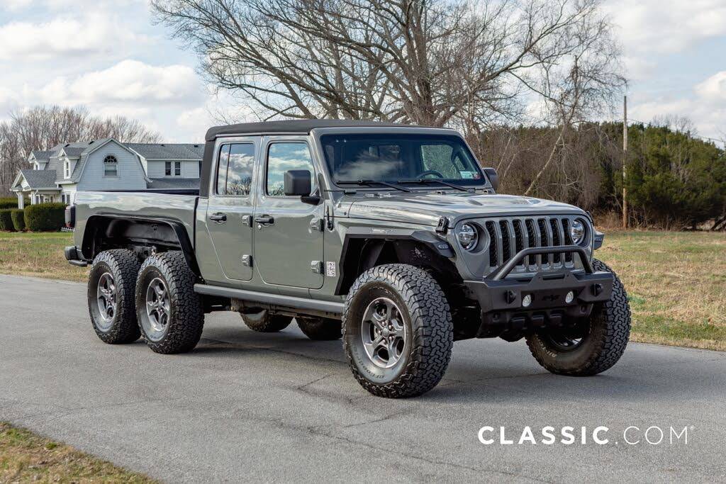 Jeep Gladiator Who wants a loooooooong bed….? IMG_1087